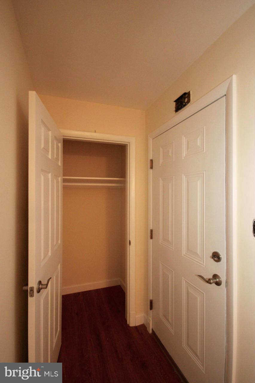 1901 N QUEBEC STREET N MIDDLE UNIT