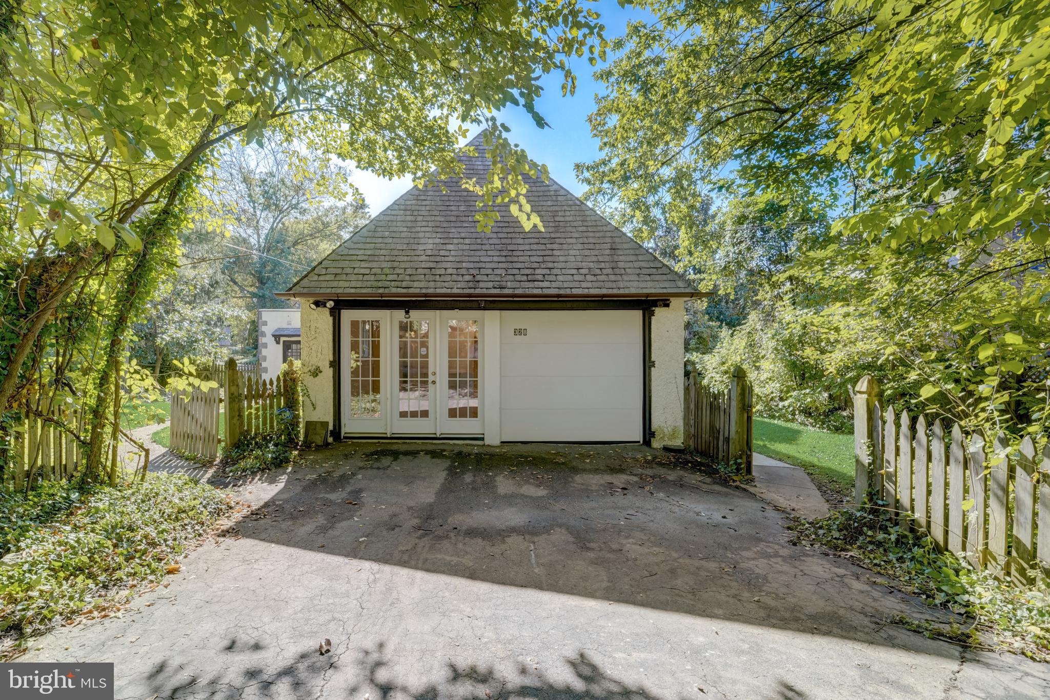 GREATER HOMELAND HISTORIC DISTRICT - Residential