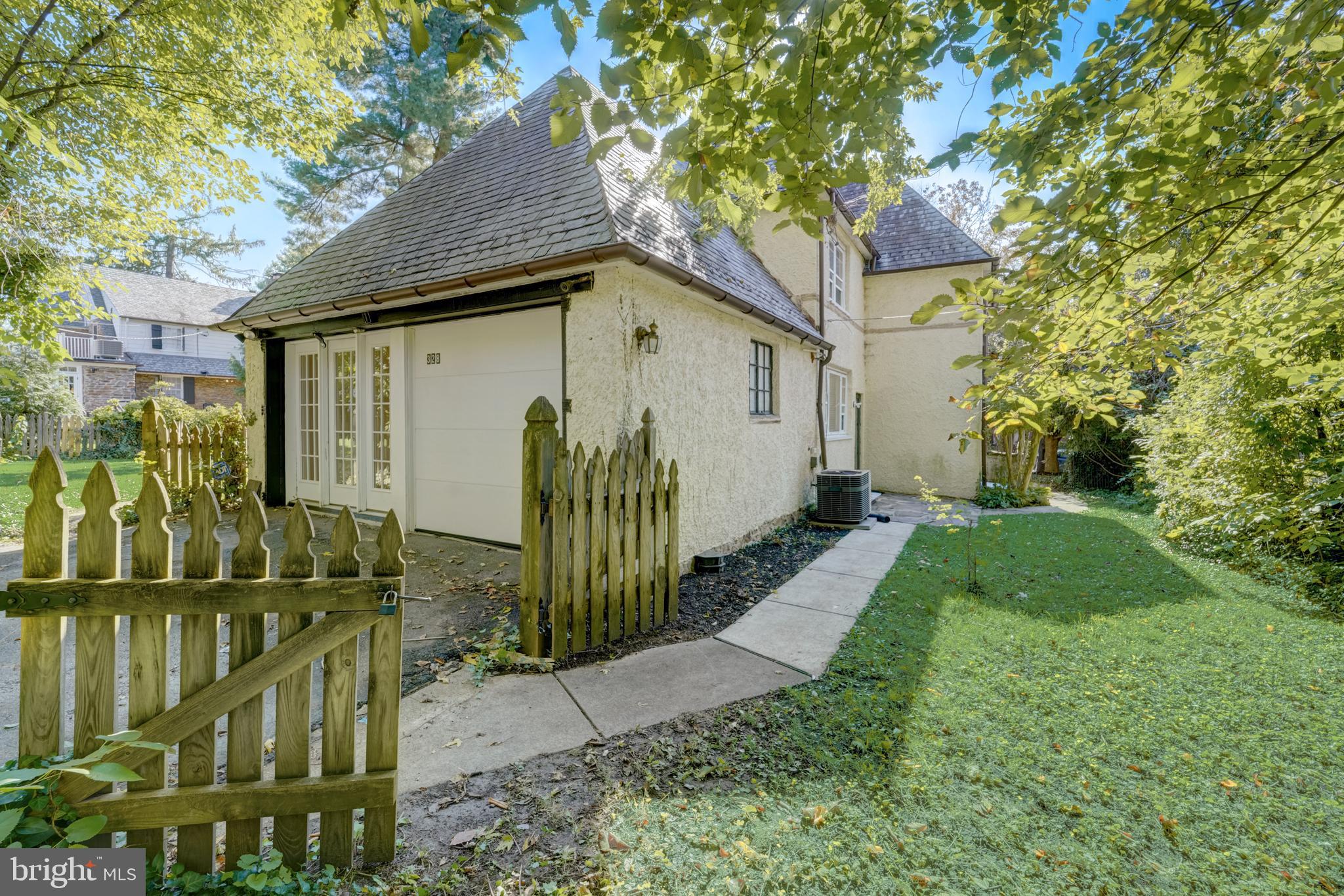 GREATER HOMELAND HISTORIC DISTRICT - Residential