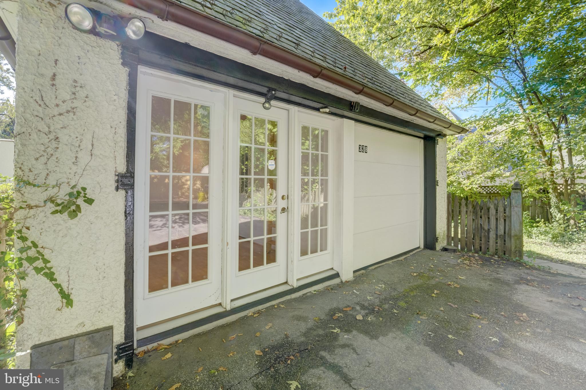 GREATER HOMELAND HISTORIC DISTRICT - Residential