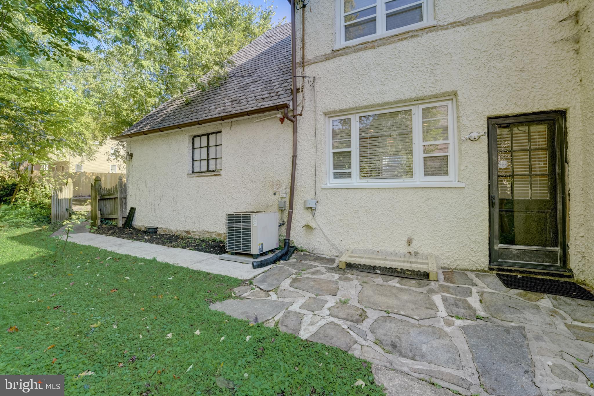 GREATER HOMELAND HISTORIC DISTRICT - Residential