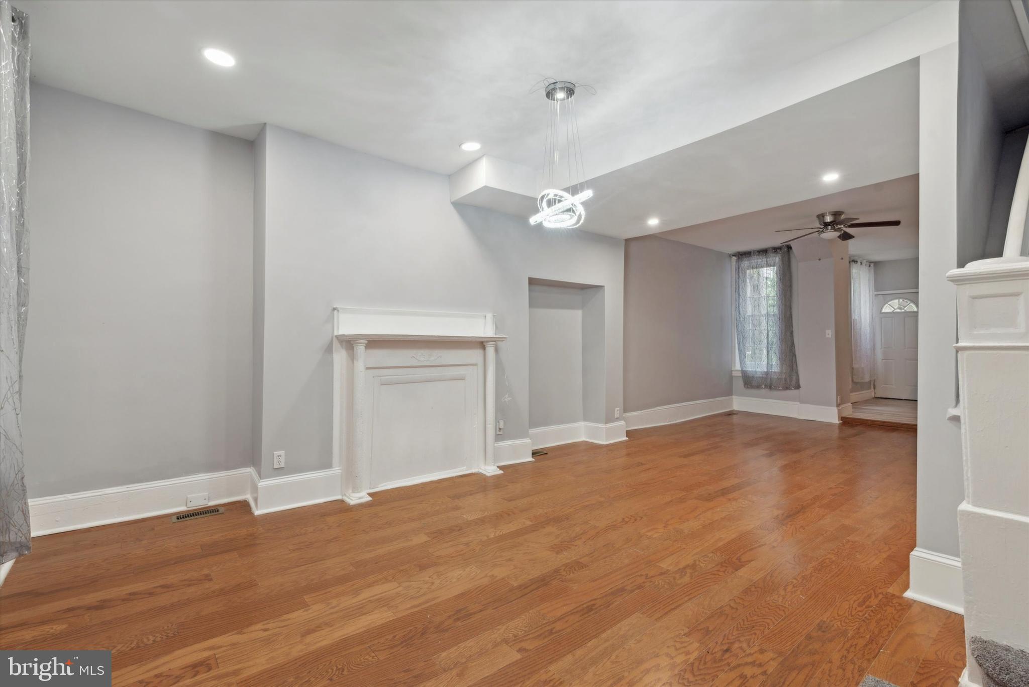 WEST OAK LANE - Residential