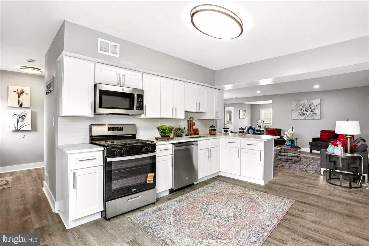 LAYTONIA - Residential