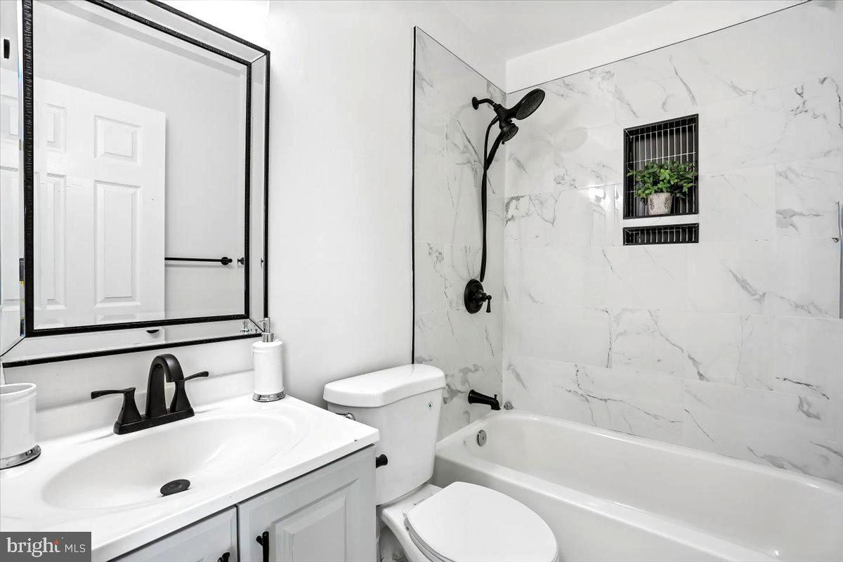 LAYTONIA - Residential