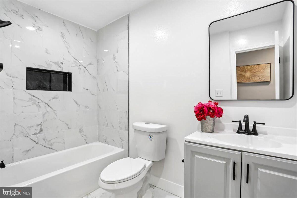 LAYTONIA - Residential