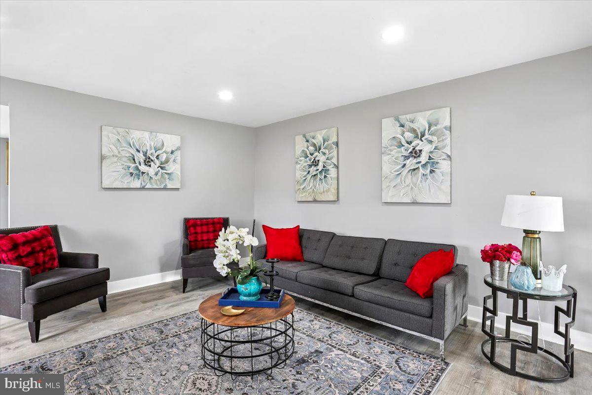 LAYTONIA - Residential