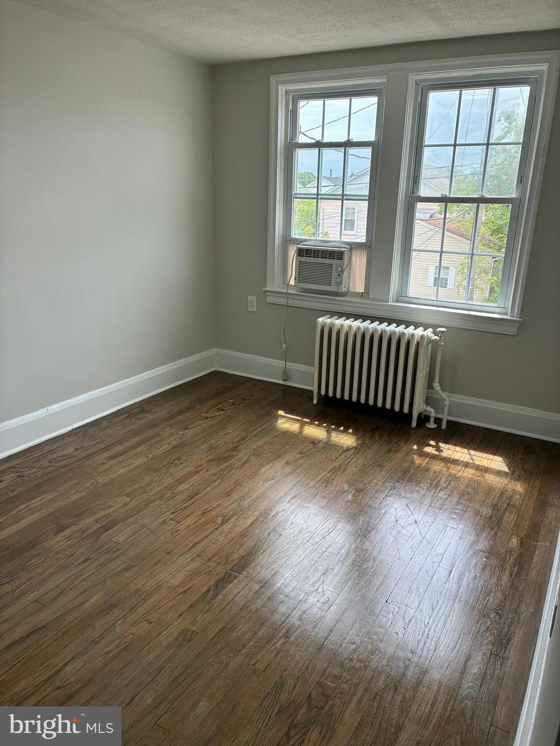 LORRAINE PARK - Residential