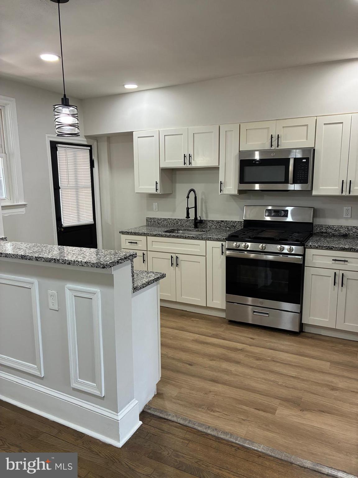 LORRAINE PARK - Residential