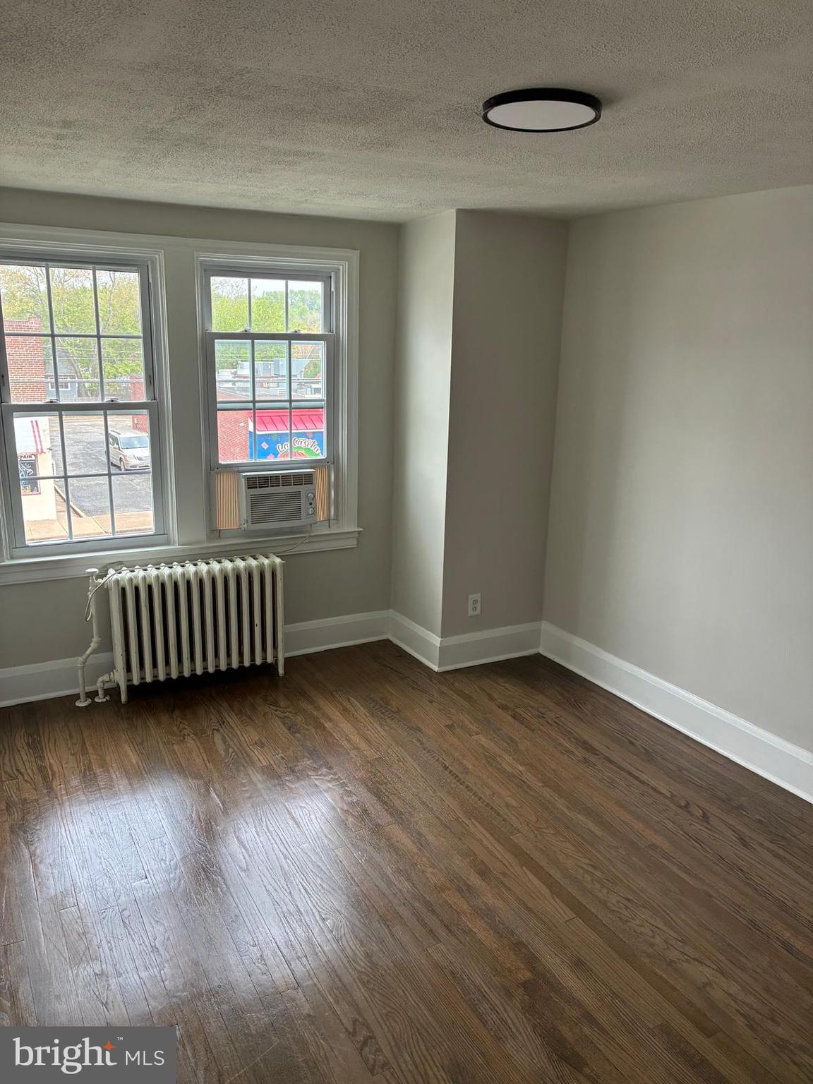 LORRAINE PARK - Residential