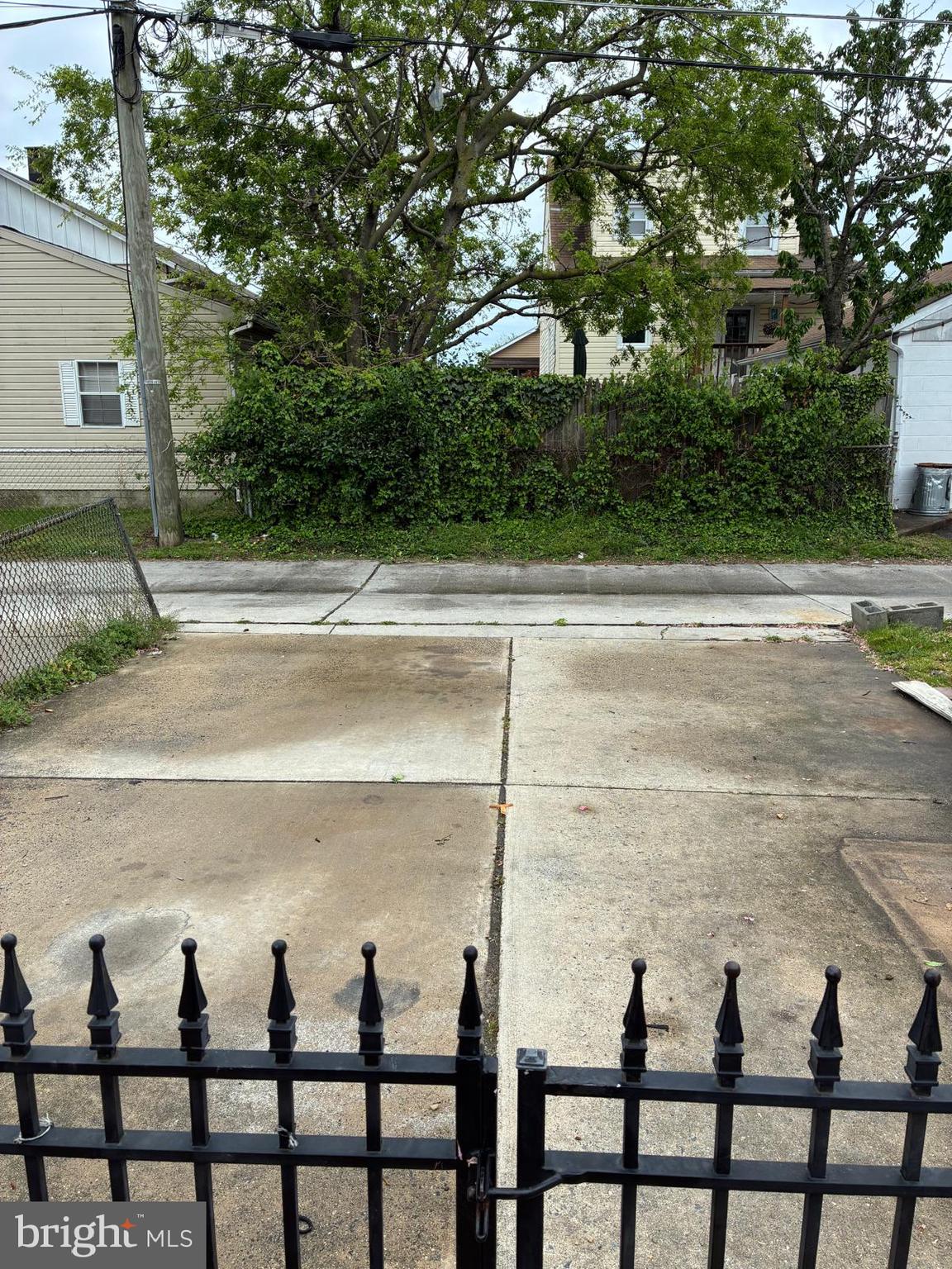 LORRAINE PARK - Residential