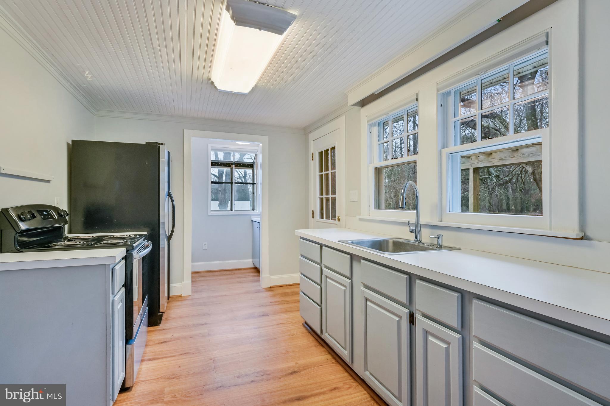 EDGEWATER - Residential