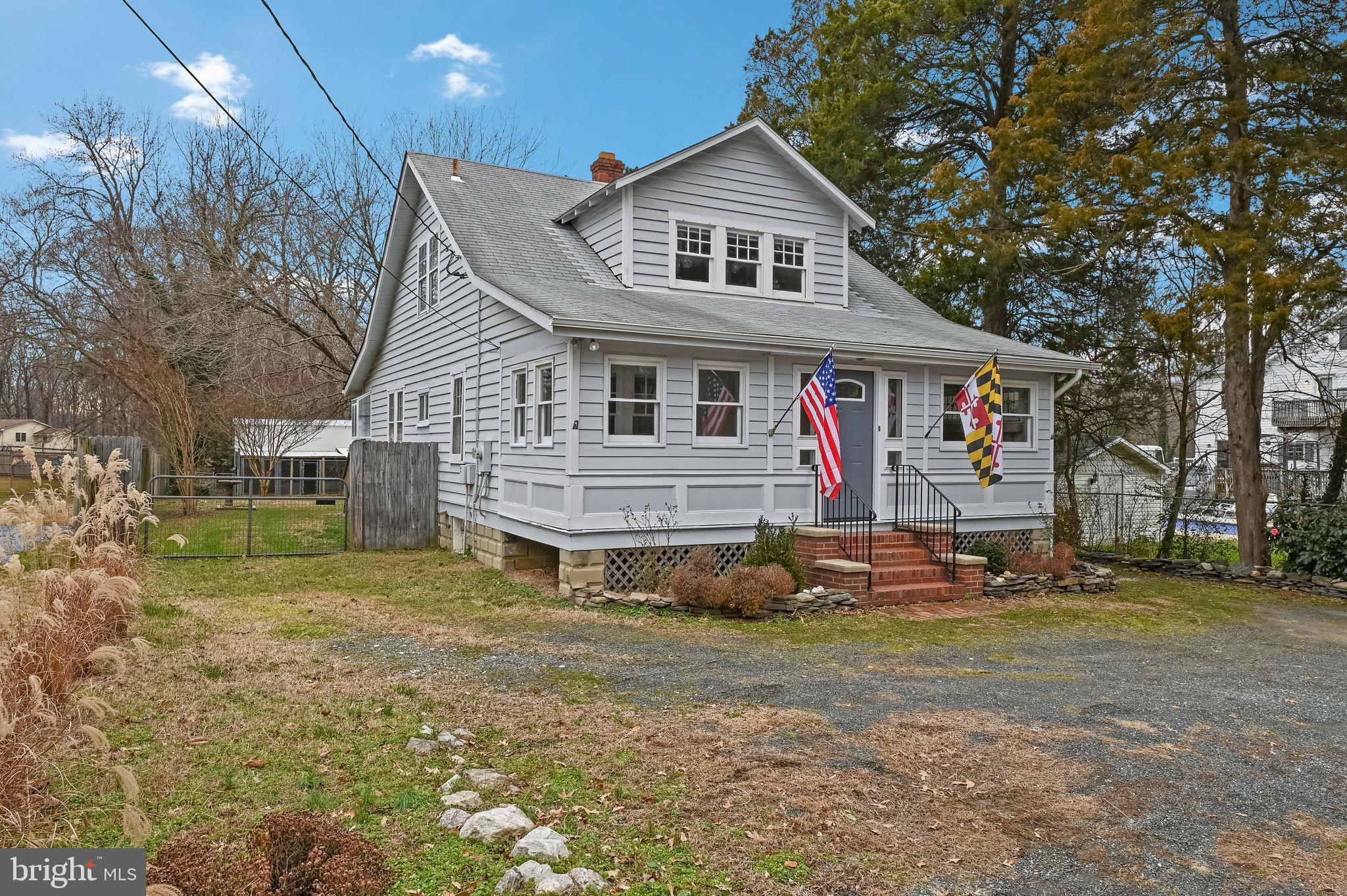 EDGEWATER - Residential