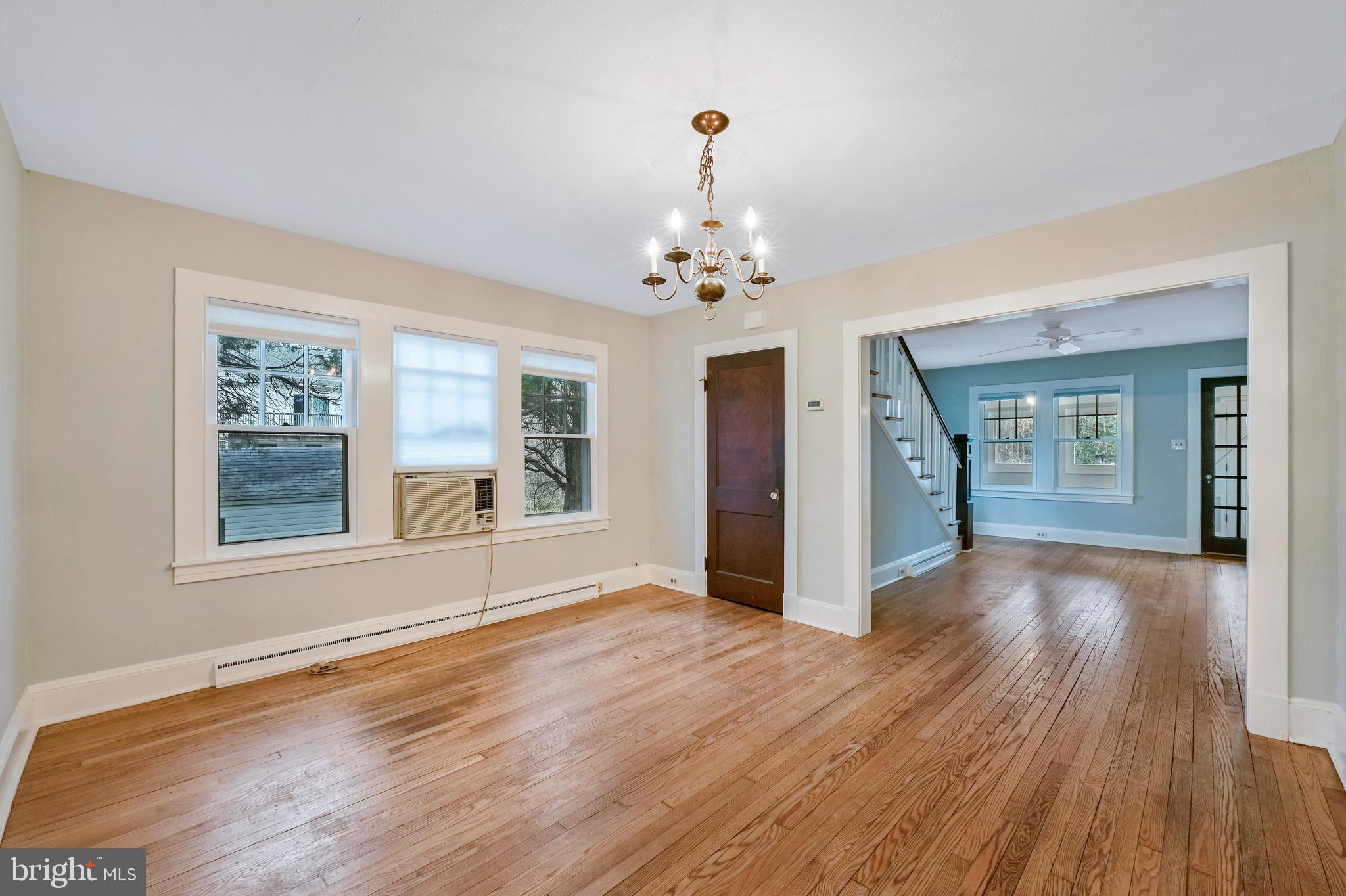 EDGEWATER - Residential