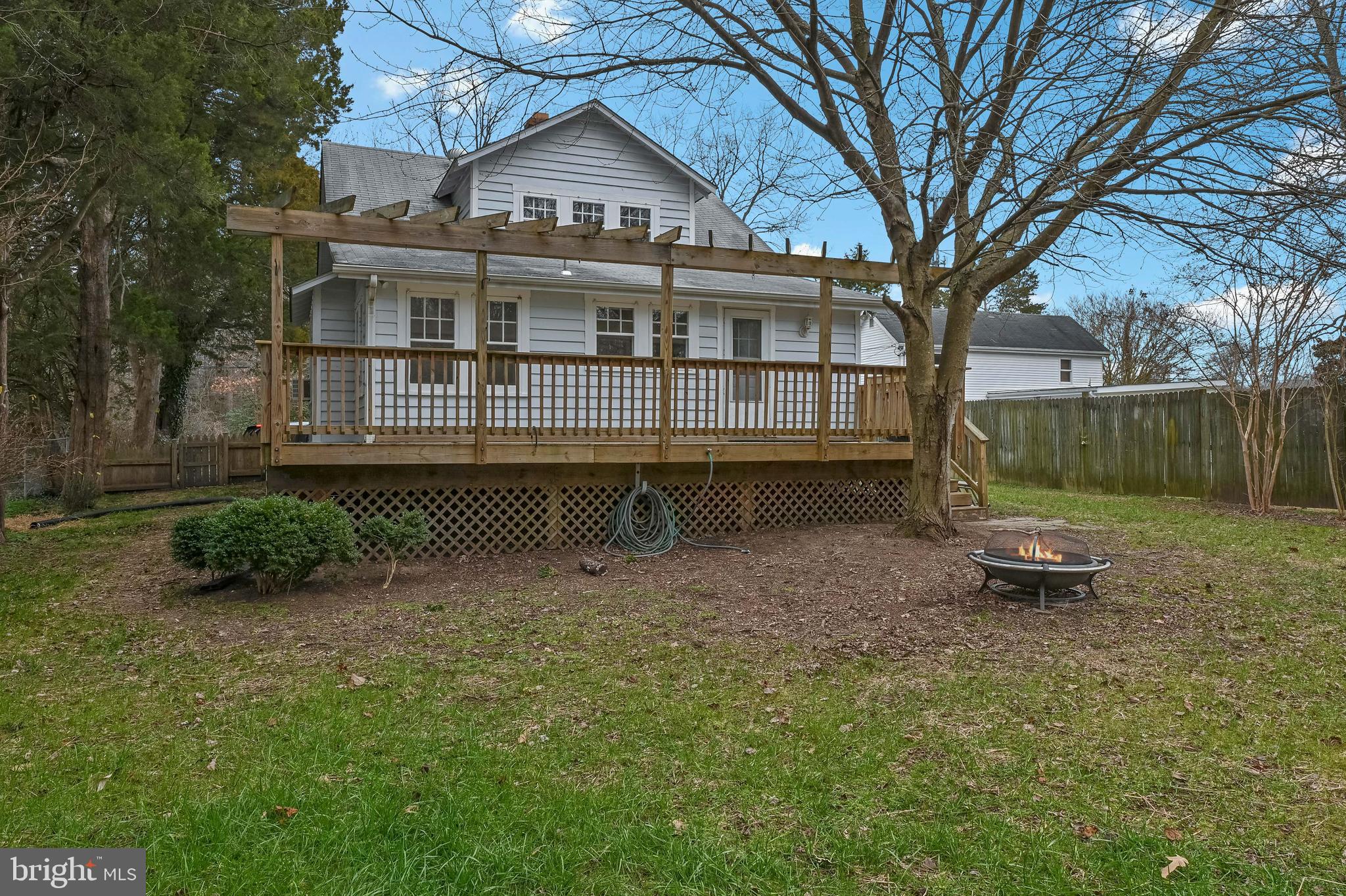 EDGEWATER - Residential