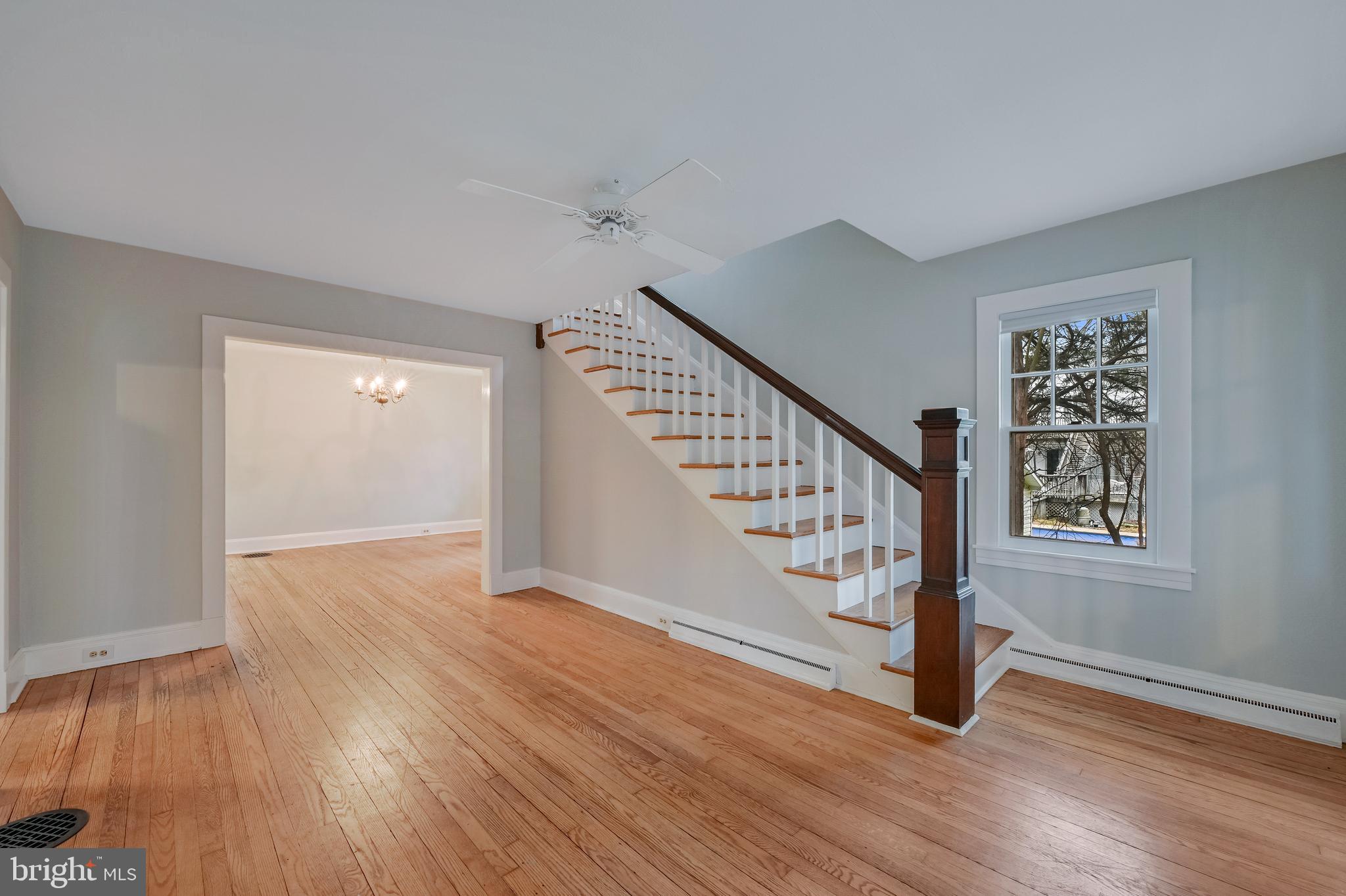 EDGEWATER - Residential