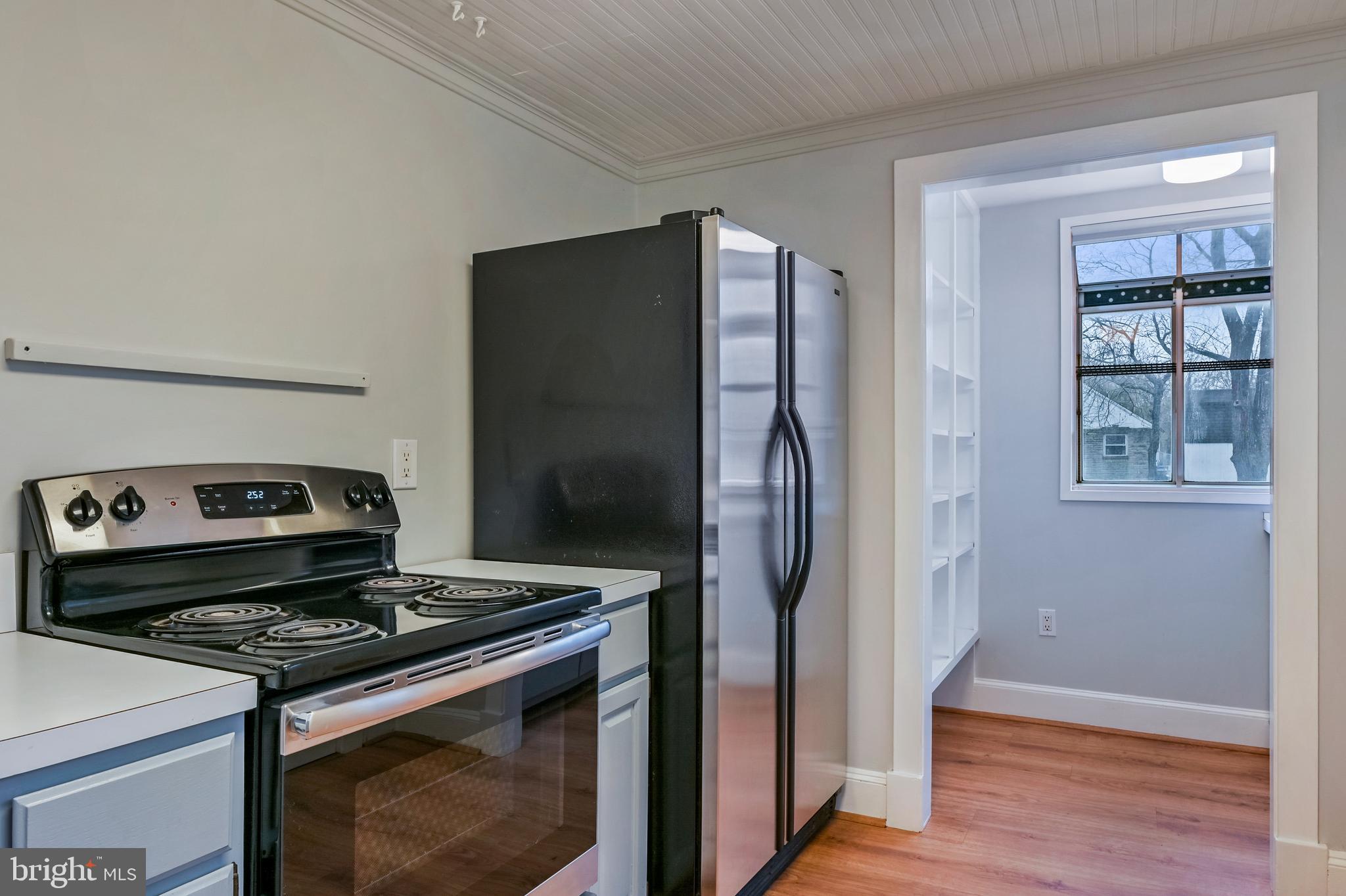 EDGEWATER - Residential