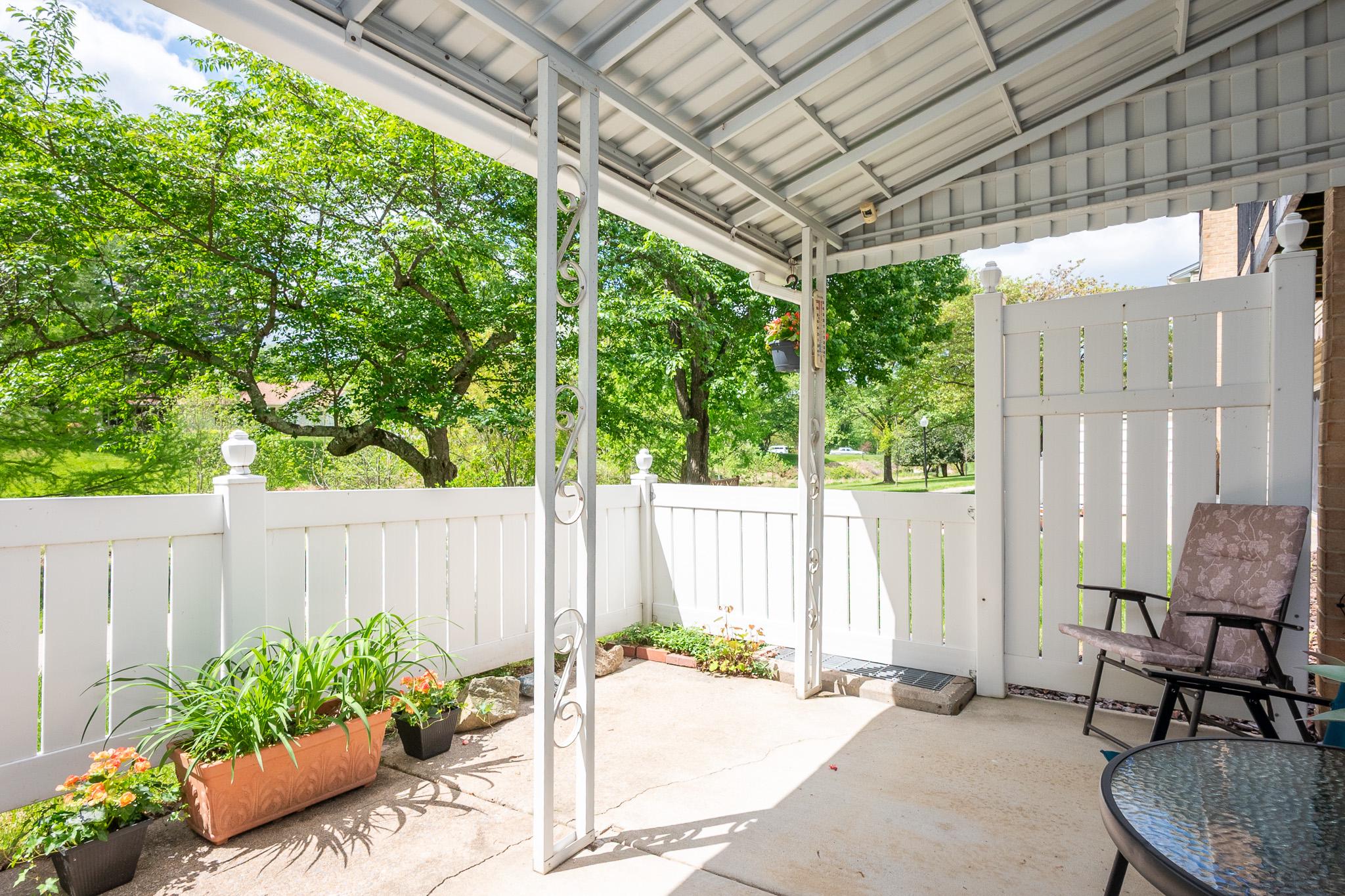 ROSSMOOR MUTUAL #11 - Residential