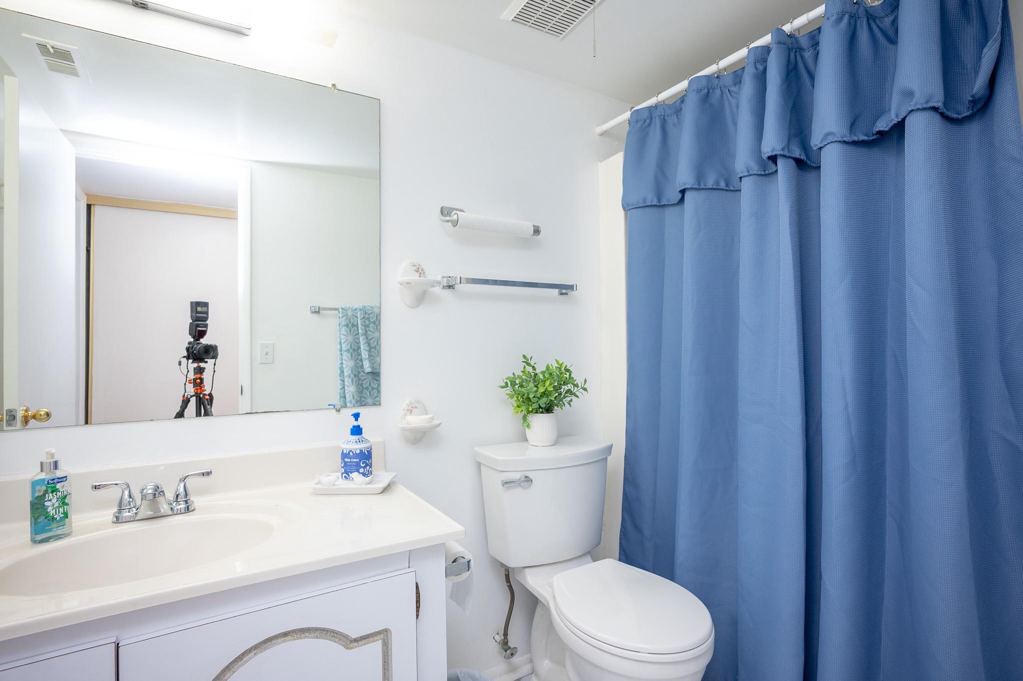 ROSSMOOR MUTUAL #11 - Residential