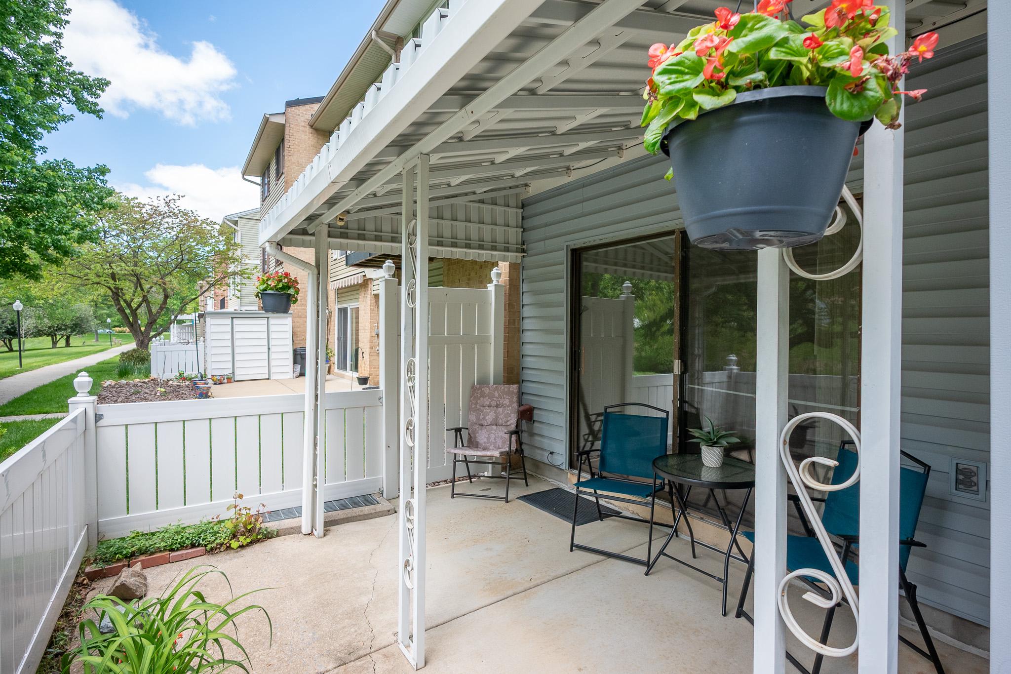 ROSSMOOR MUTUAL #11 - Residential