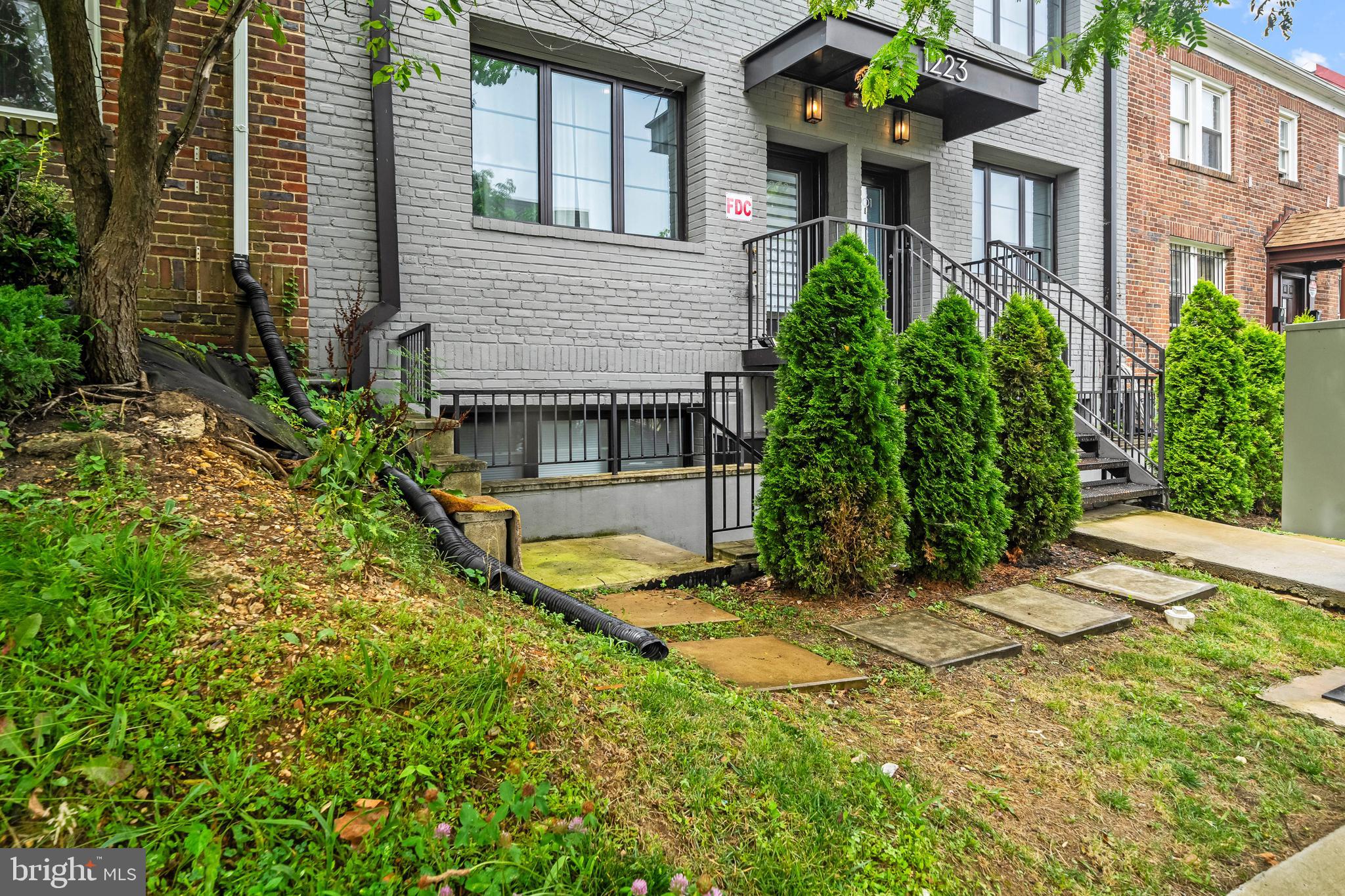 1223 MEIGS PLACE NE 101