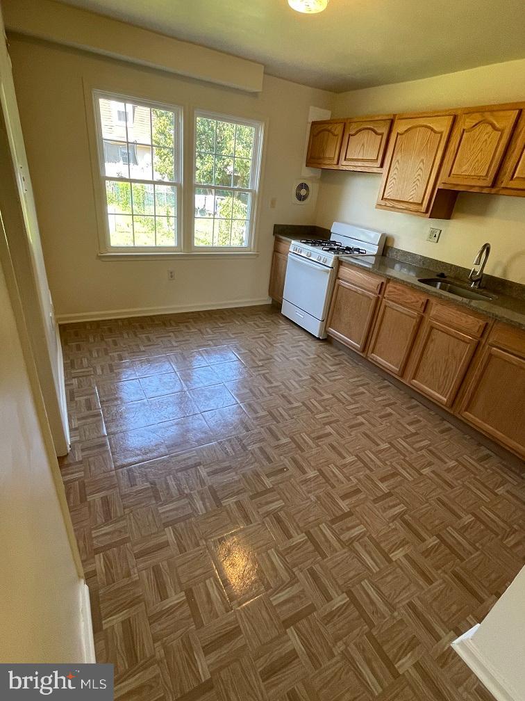 WARFIELD CONDOMINIUMS - Residential