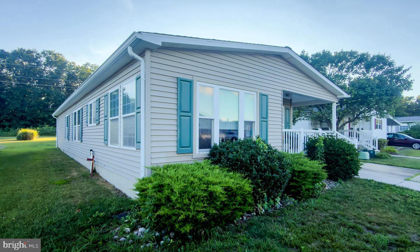 474 EDGEMONT DR