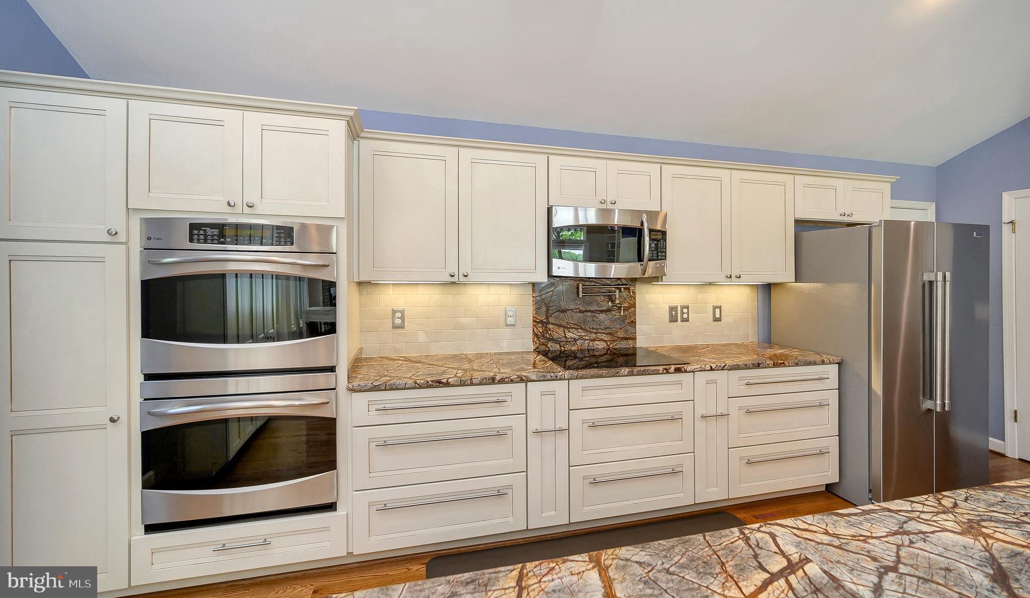 LAKE OF THE WOODS - Residential