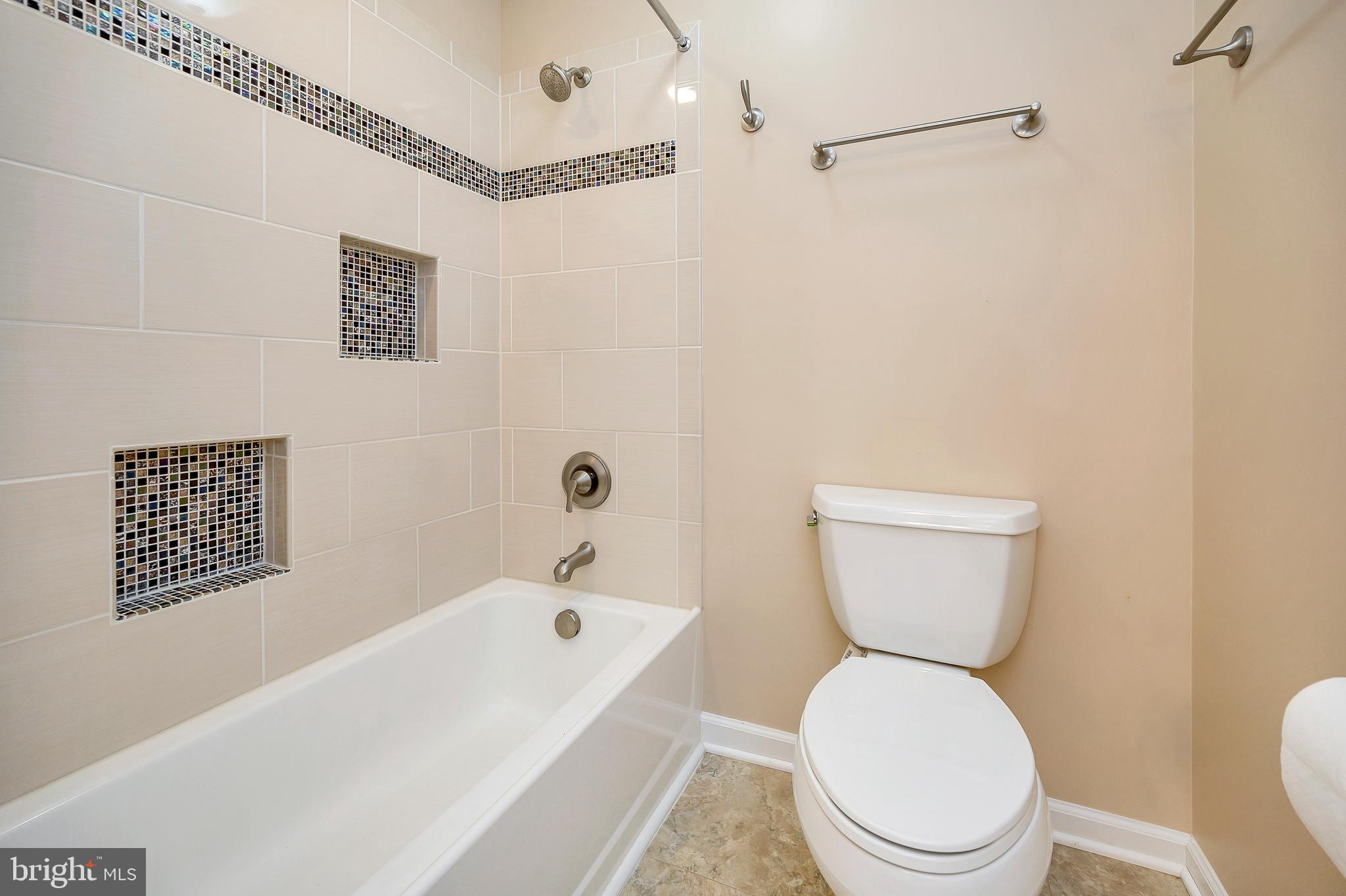 LAKE OF THE WOODS - Residential