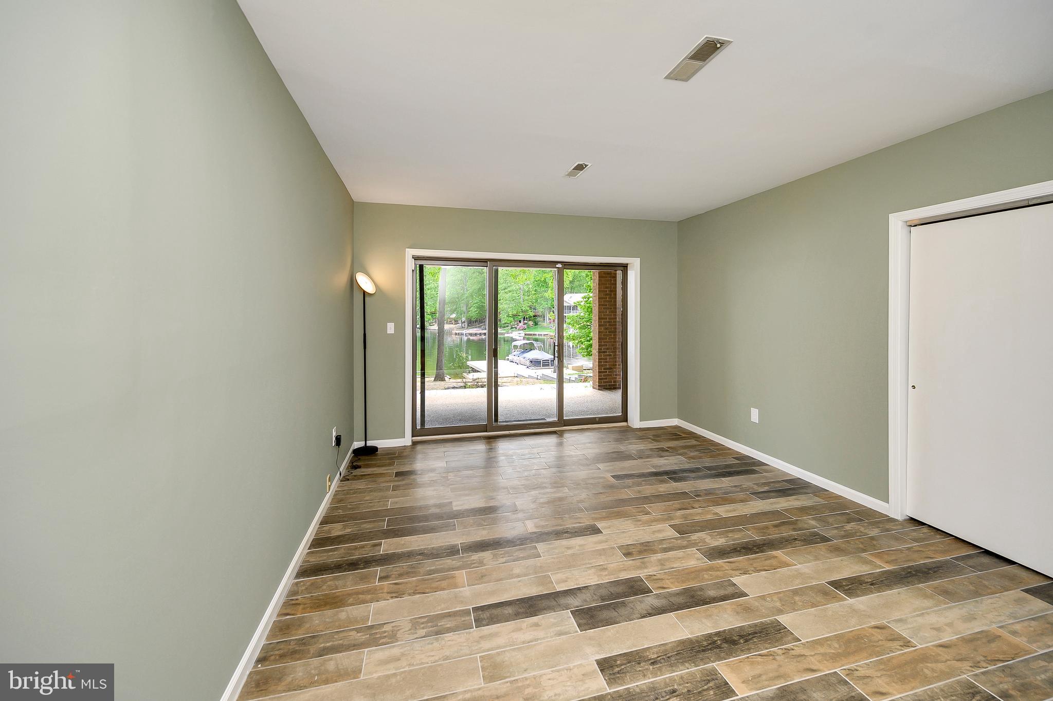 LAKE OF THE WOODS - Residential