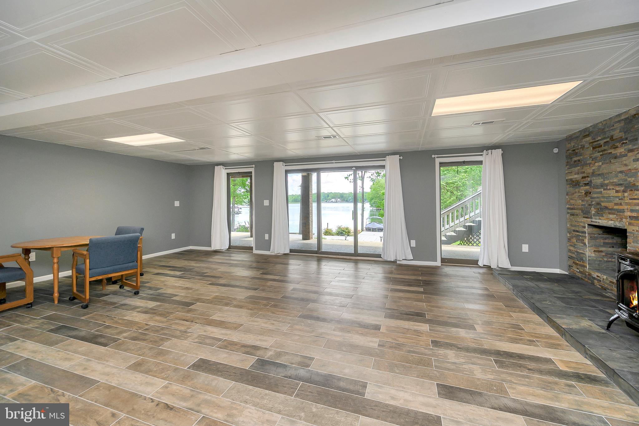 LAKE OF THE WOODS - Residential