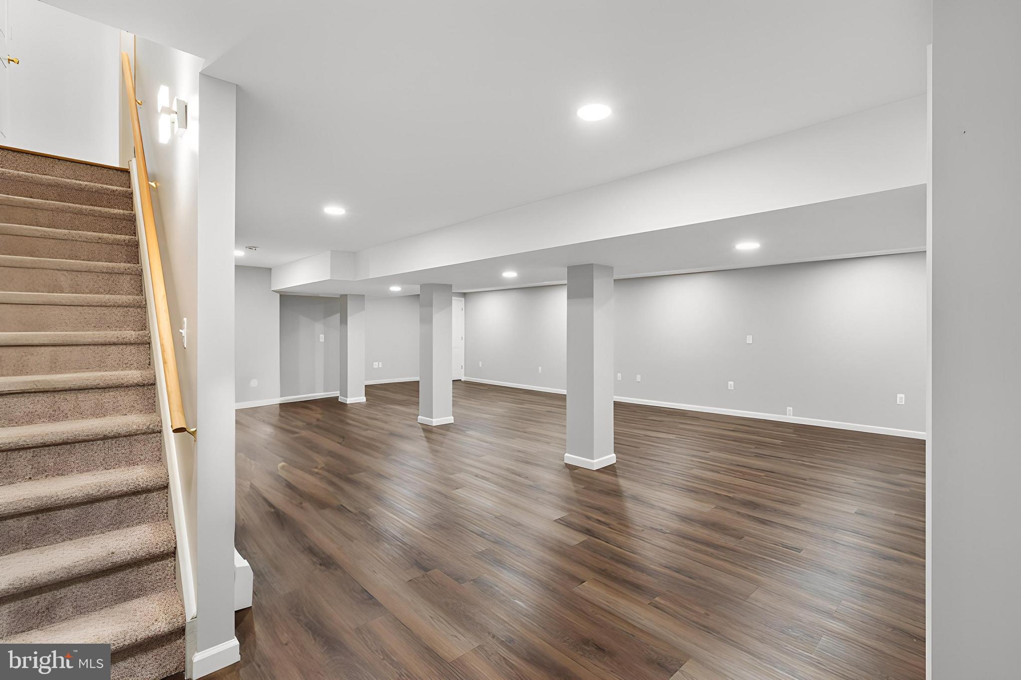 STENNING WOODS - Residential