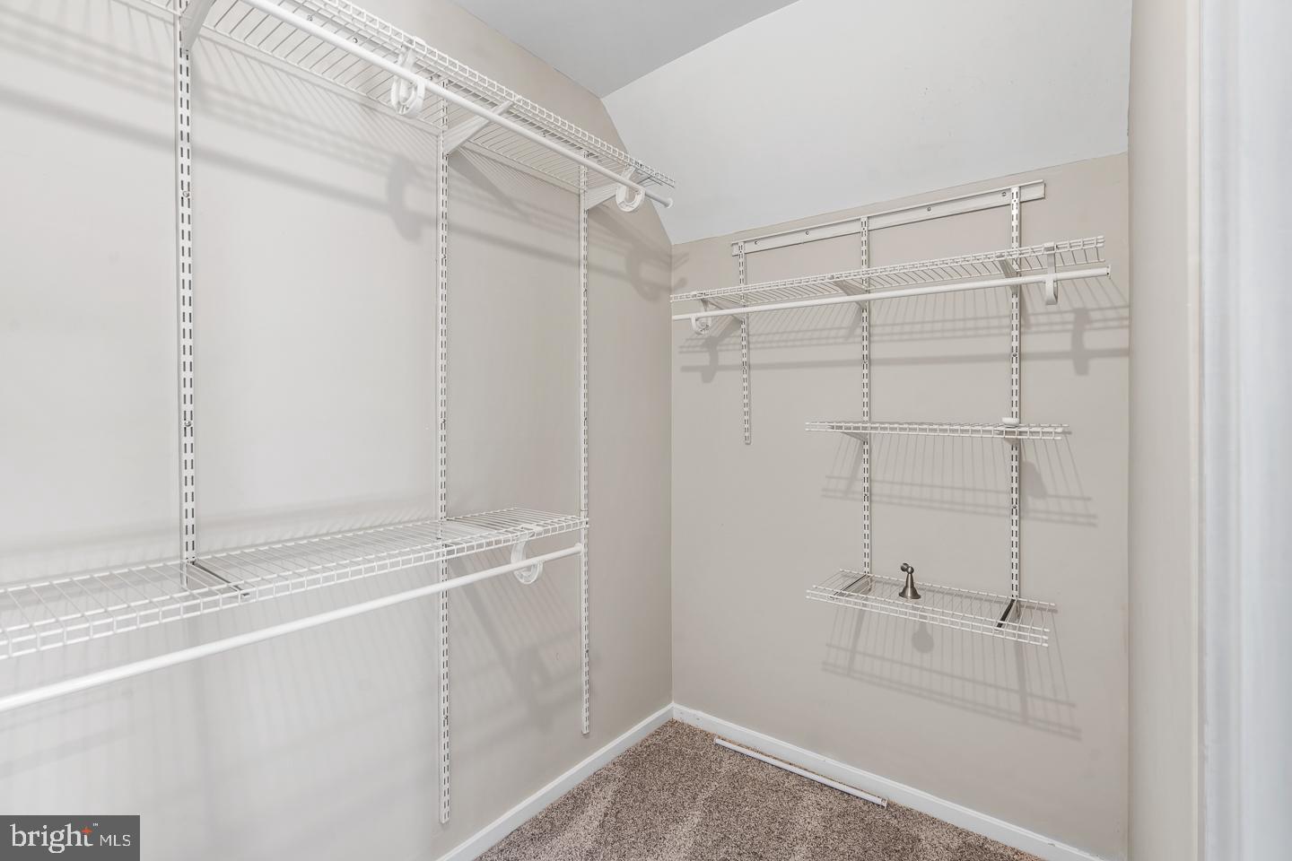 STENNING WOODS - Residential