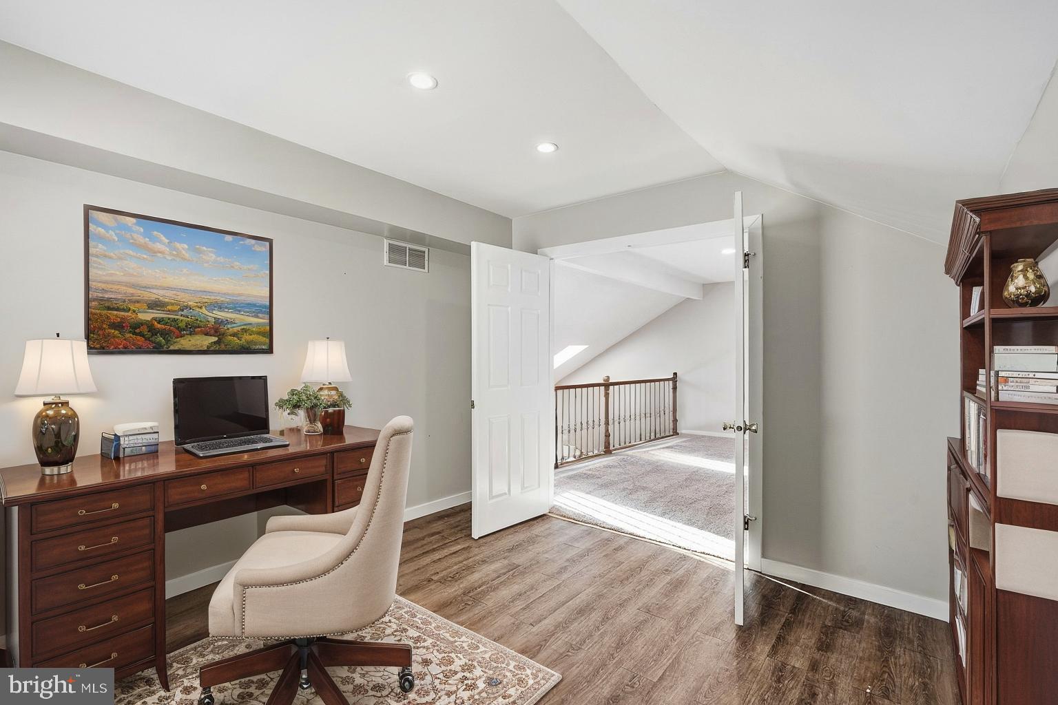 STENNING WOODS - Residential