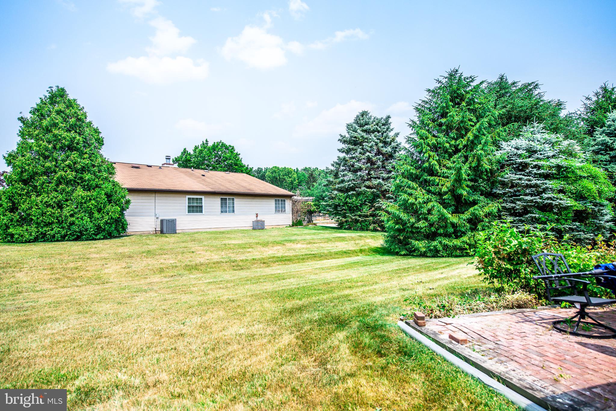 CRESTWOOD VILLAGE - Residential Lease