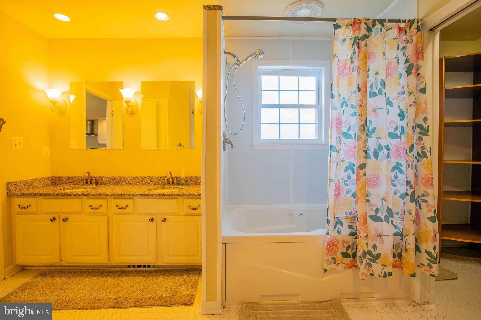 BROOKLYN PARK - Residential Lease