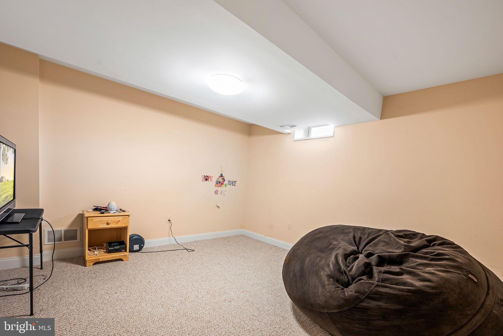 ESTS AT CHADDS FORD - Residential