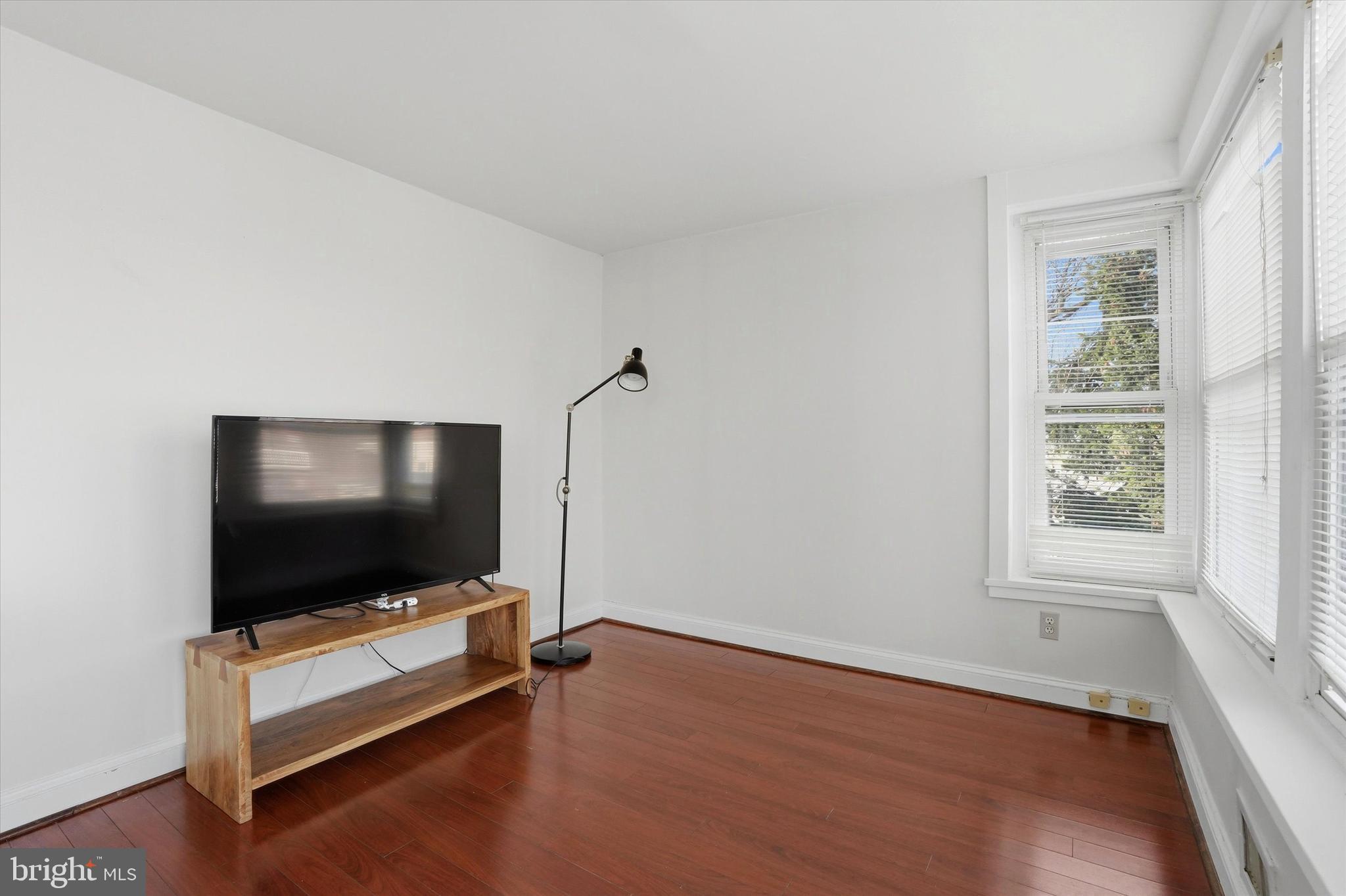 FAIRMOUNT - Residential