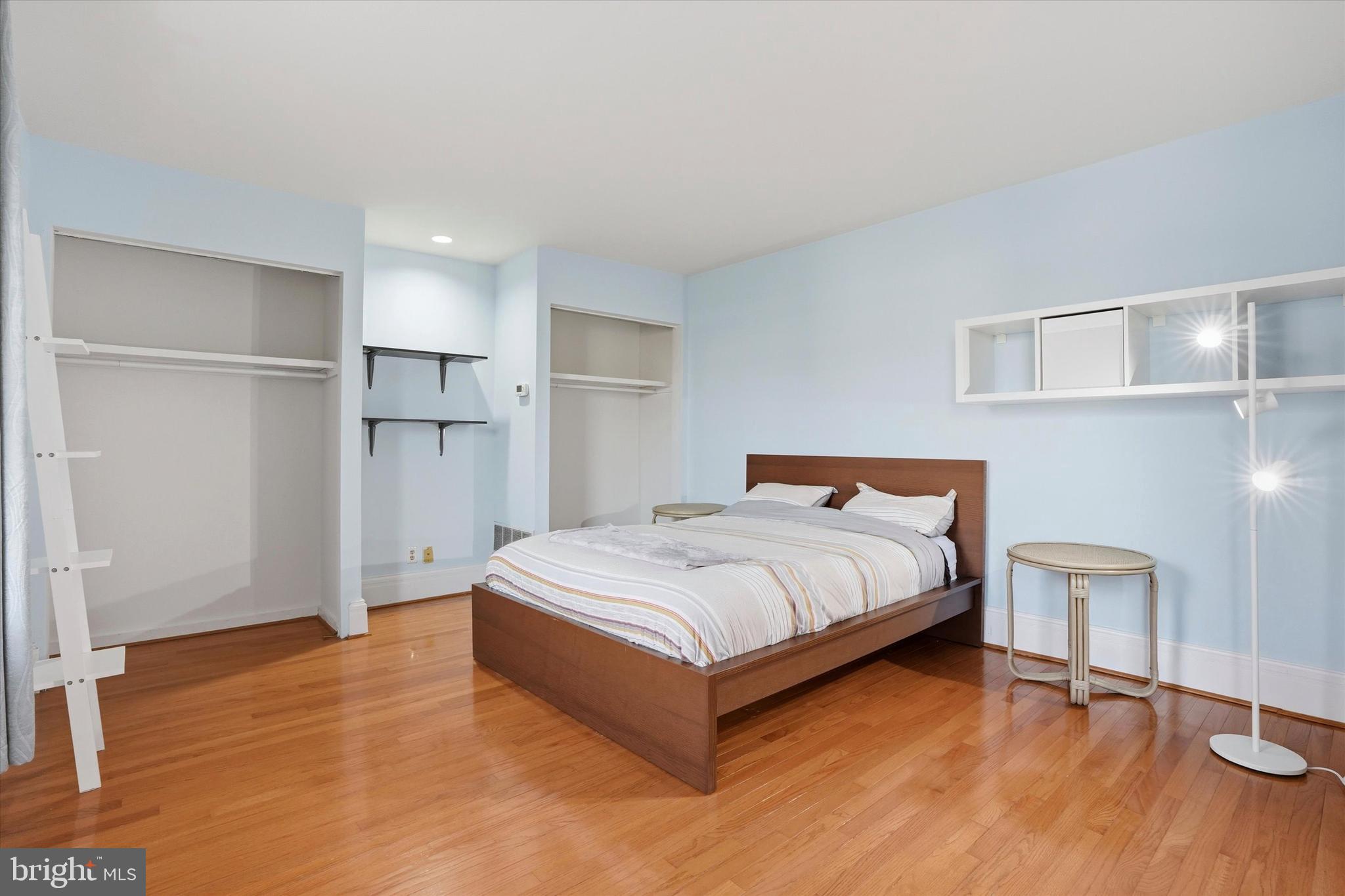 FAIRMOUNT - Residential