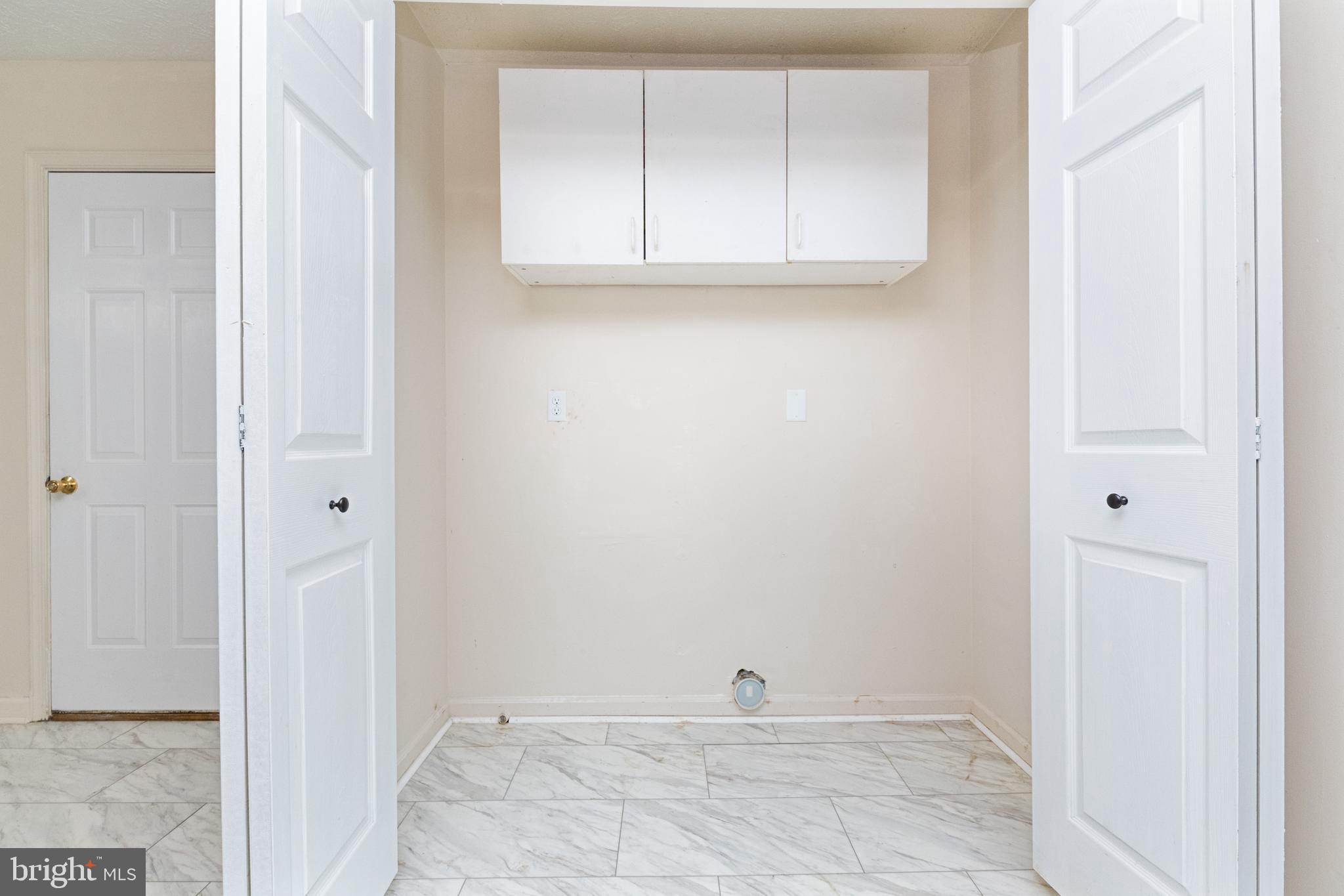 SUNNYFIELD ESTATES - Residential