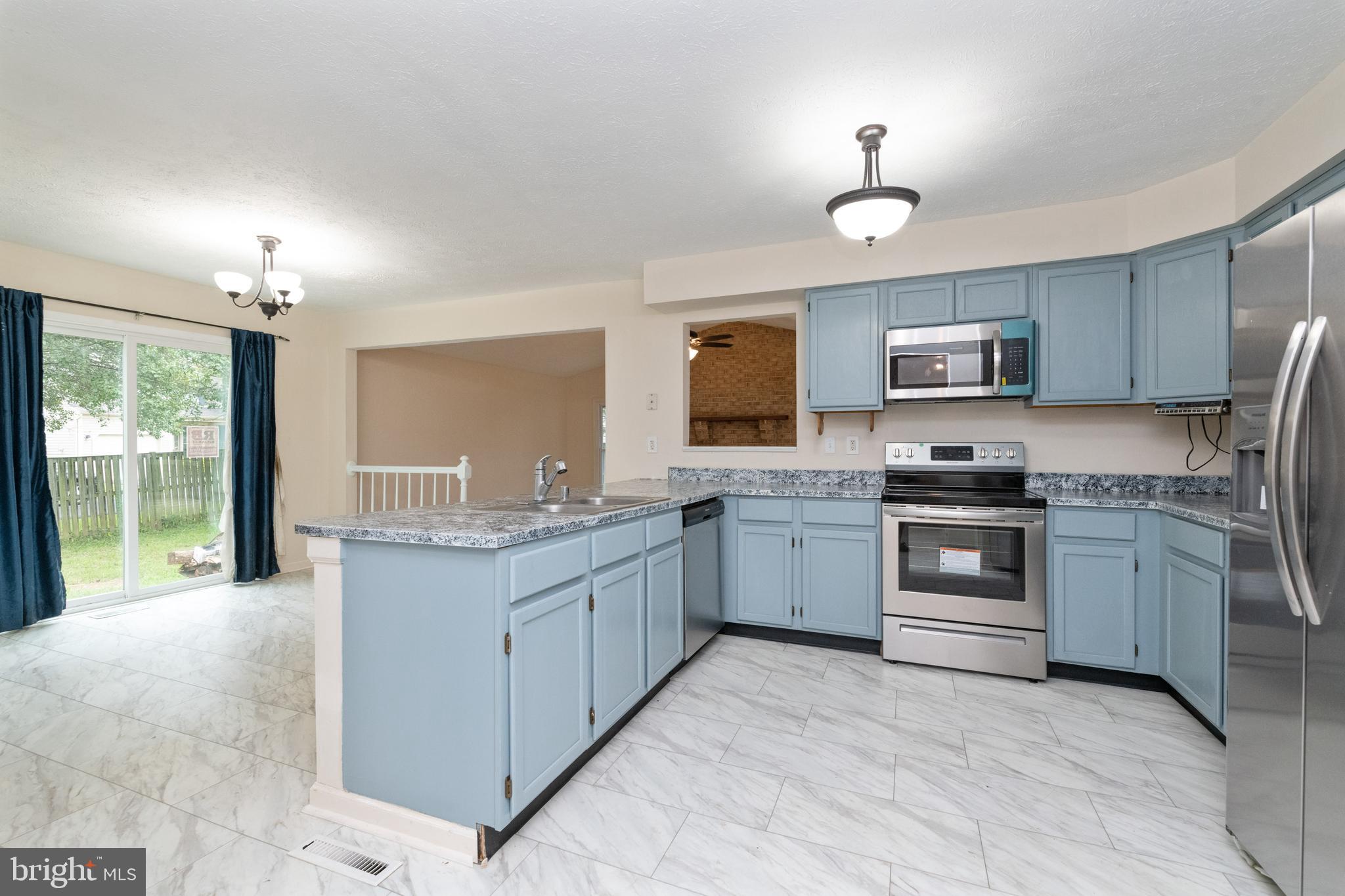 SUNNYFIELD ESTATES - Residential