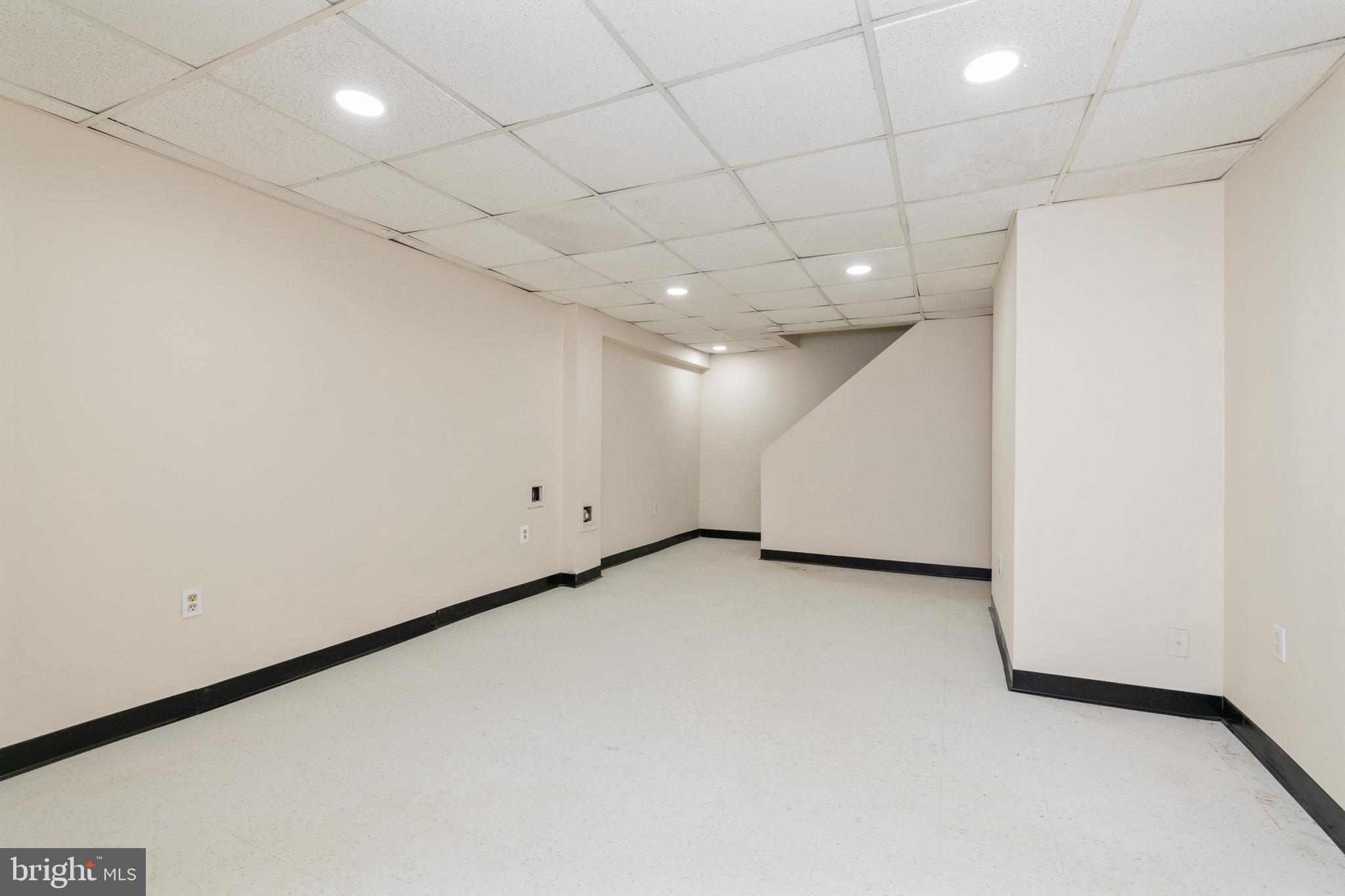 SUNNYFIELD ESTATES - Residential