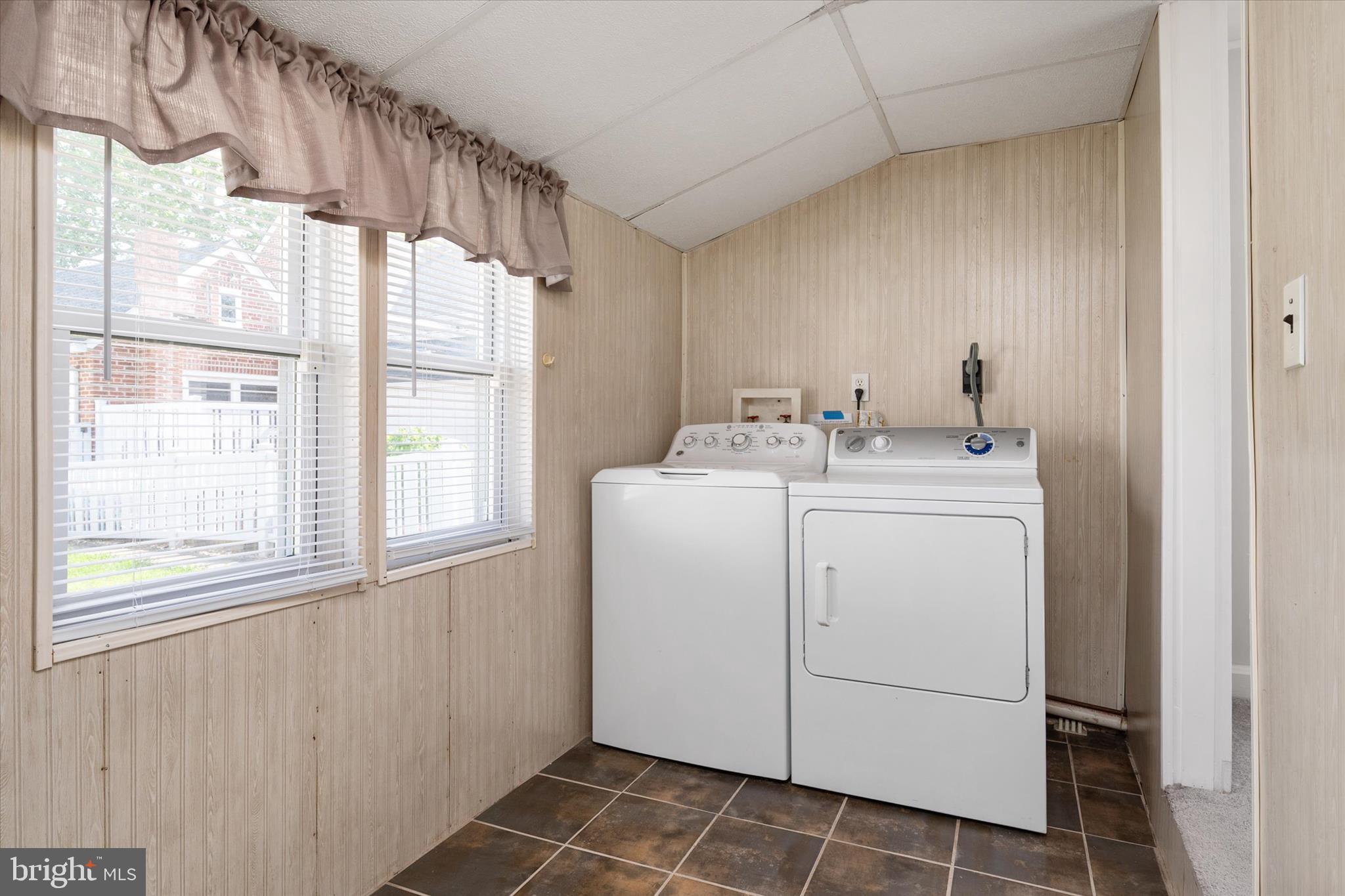 BROOKLYN PARK - Residential