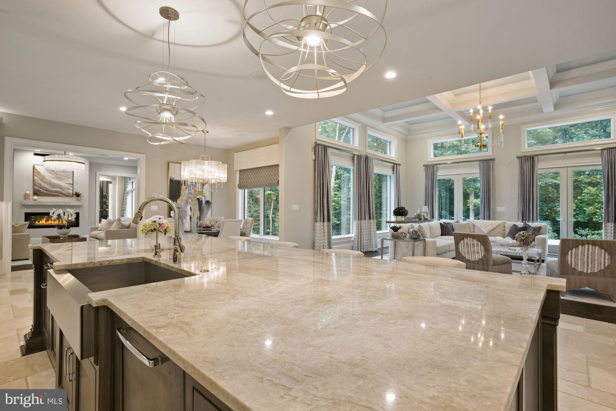 CREIGHTON FARMS - Residential