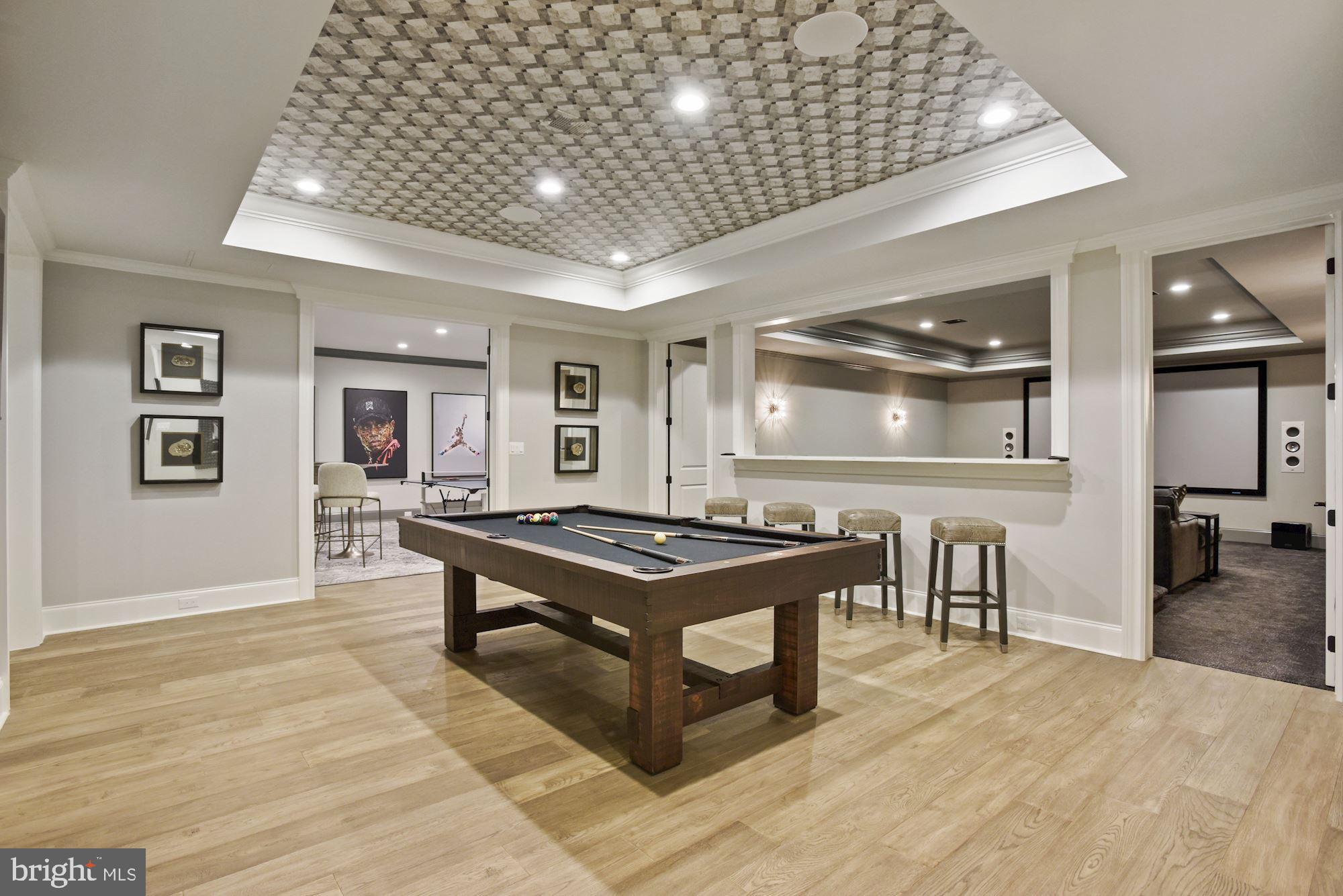 CREIGHTON FARMS - Residential