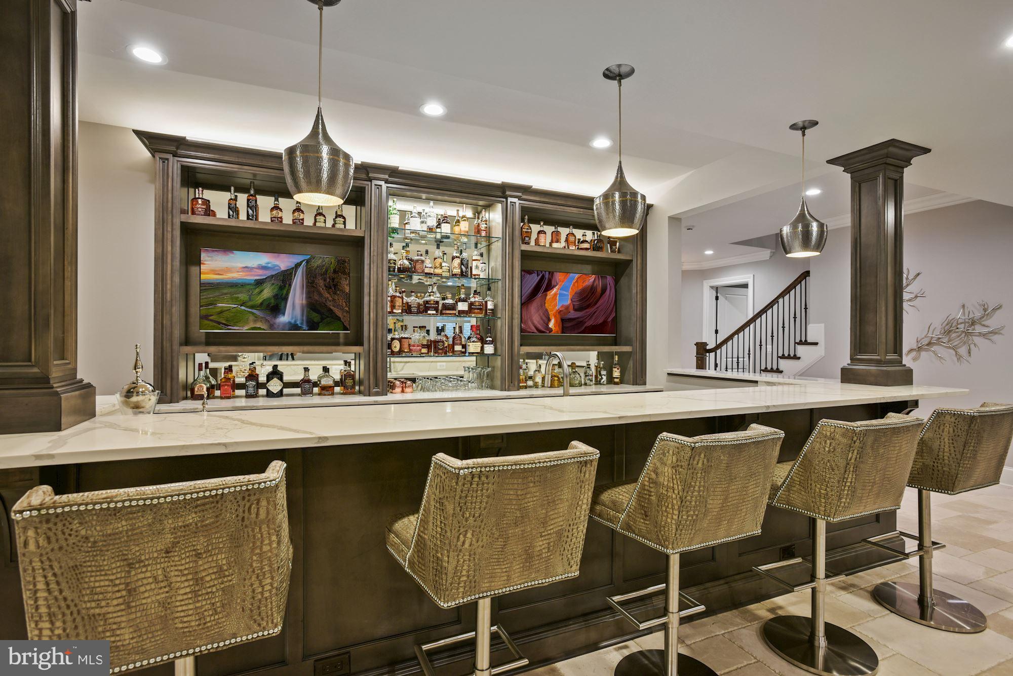 CREIGHTON FARMS - Residential