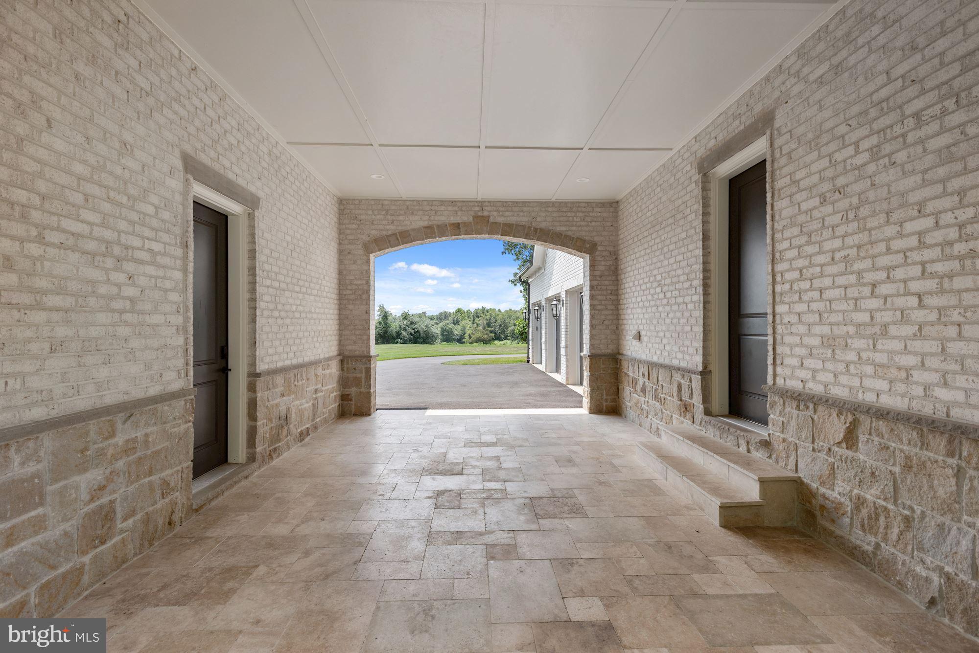 CREIGHTON FARMS - Residential