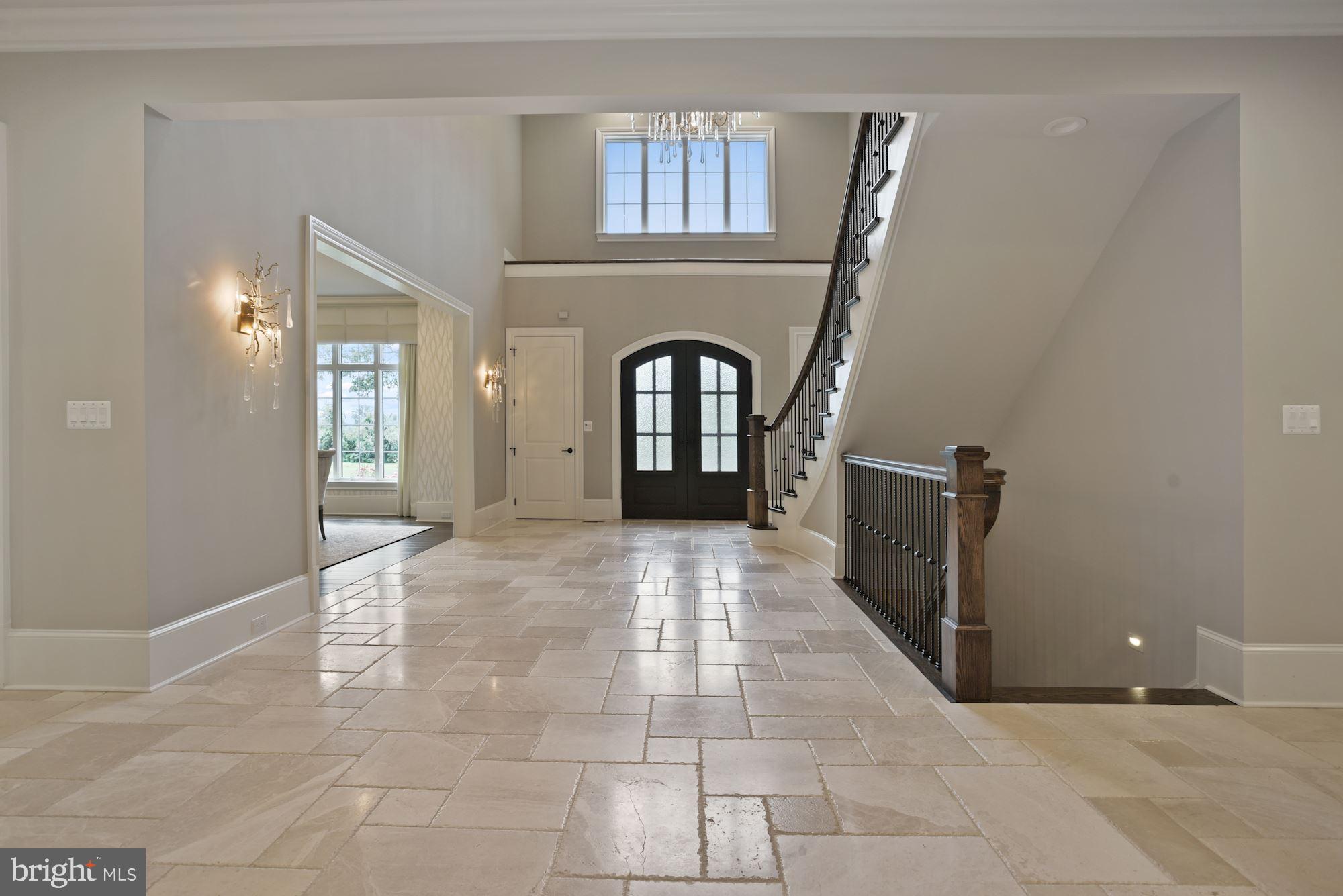 CREIGHTON FARMS - Residential