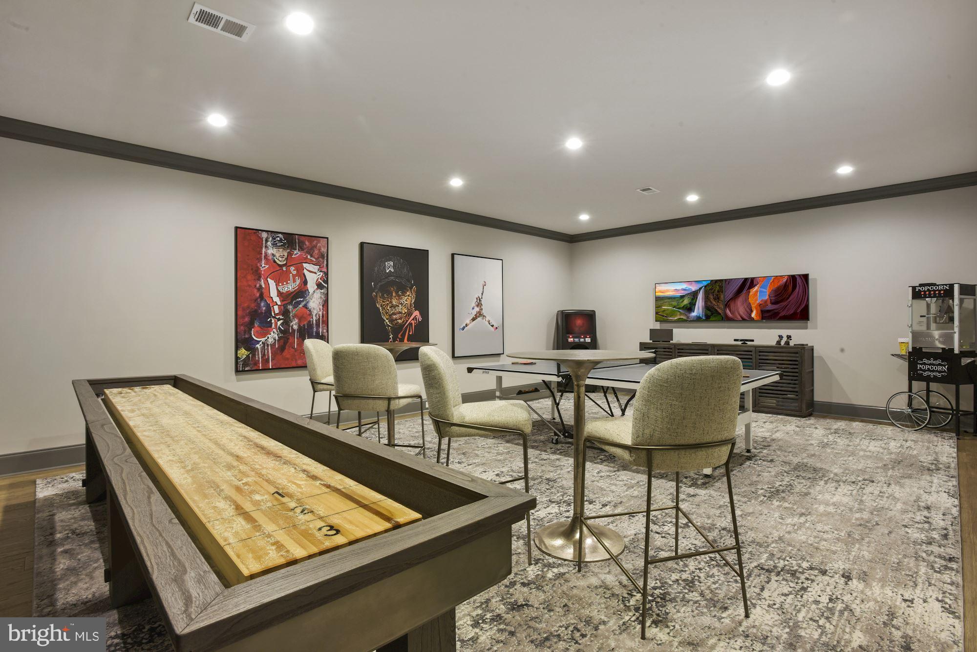 CREIGHTON FARMS - Residential