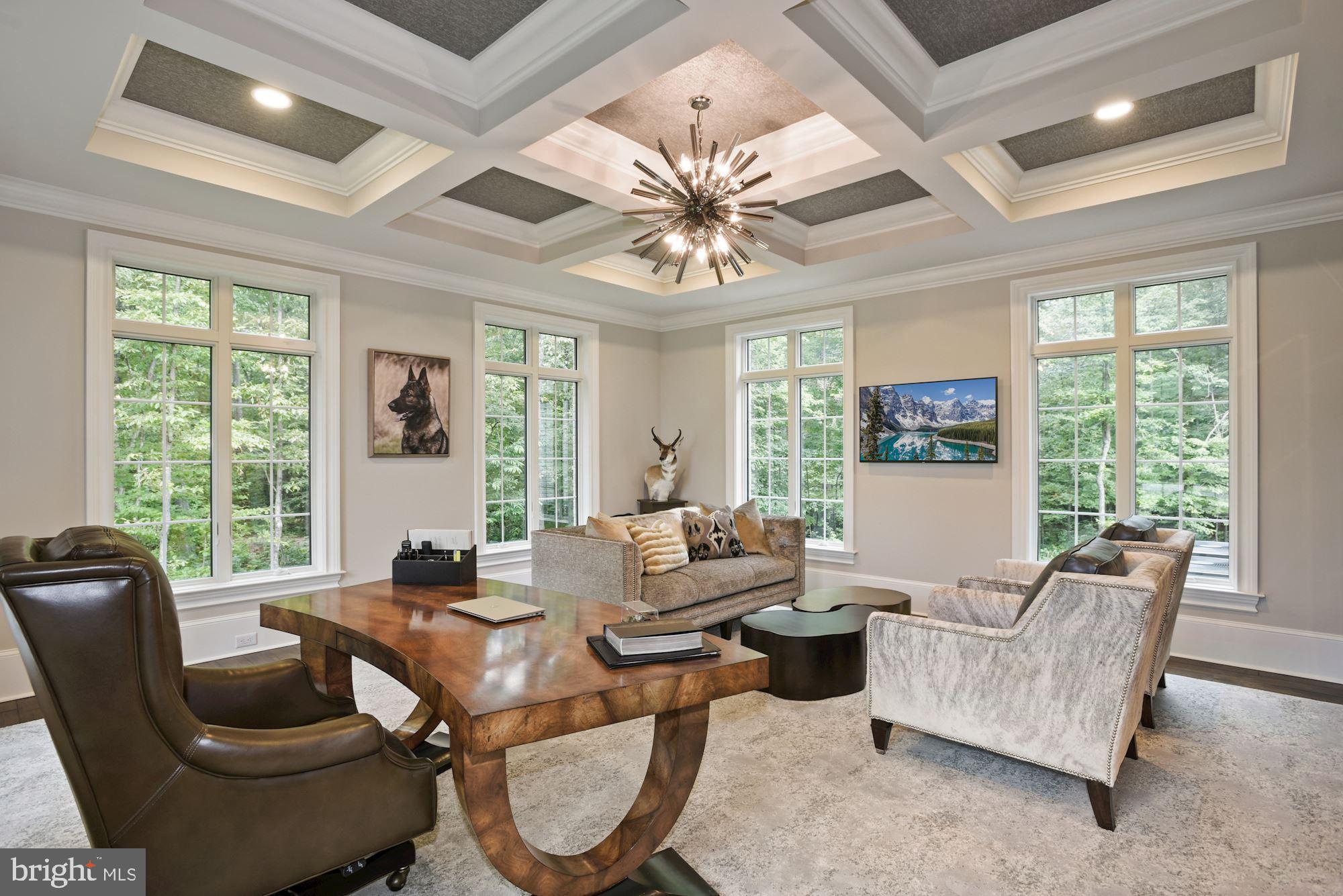 CREIGHTON FARMS - Residential