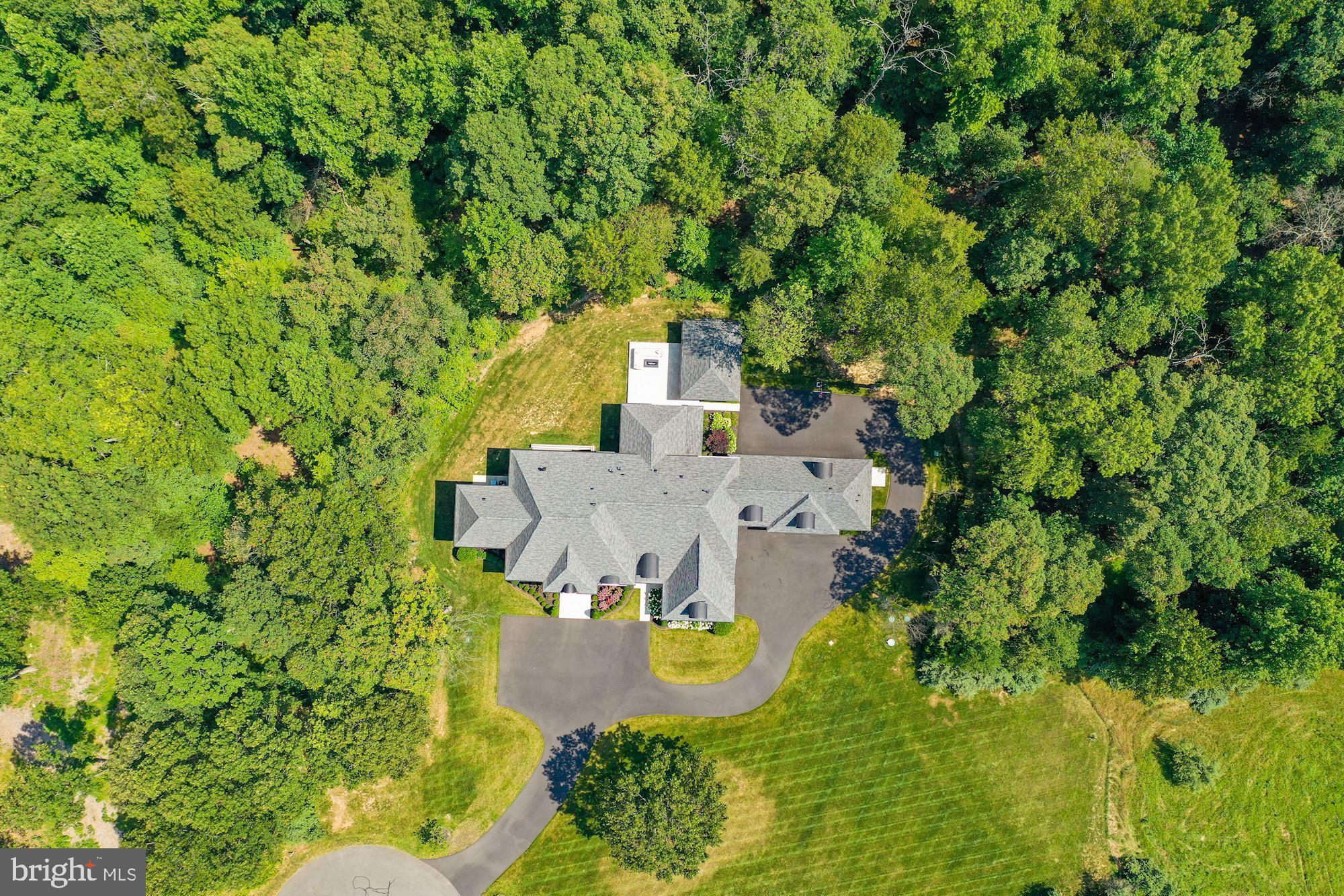 CREIGHTON FARMS - Residential